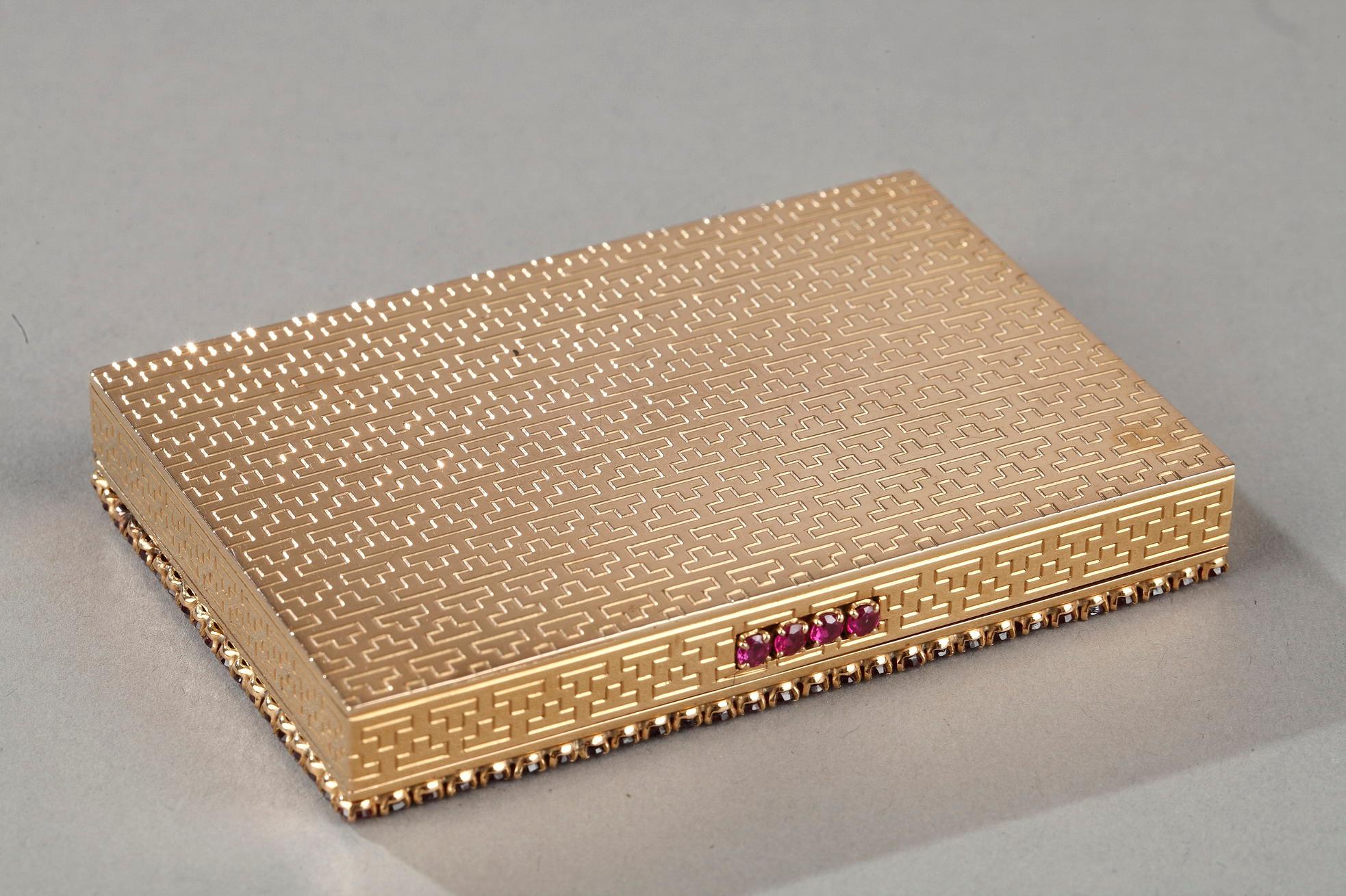 Gold and Rubis Compact, Art Deco For Sale 2