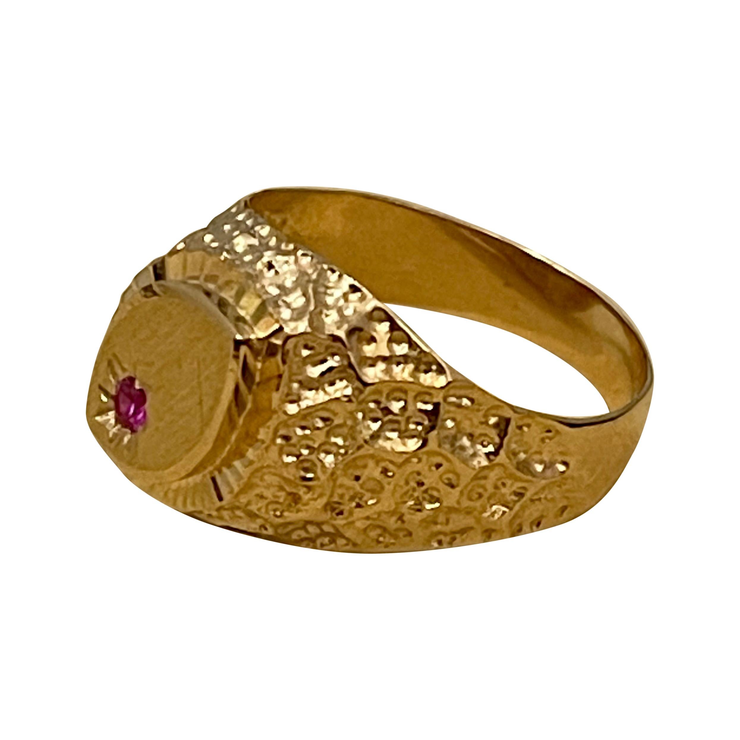 Bague vintage unisexe en or jaune 14 carats et rubis Excellent état - En vente à New York, NY
