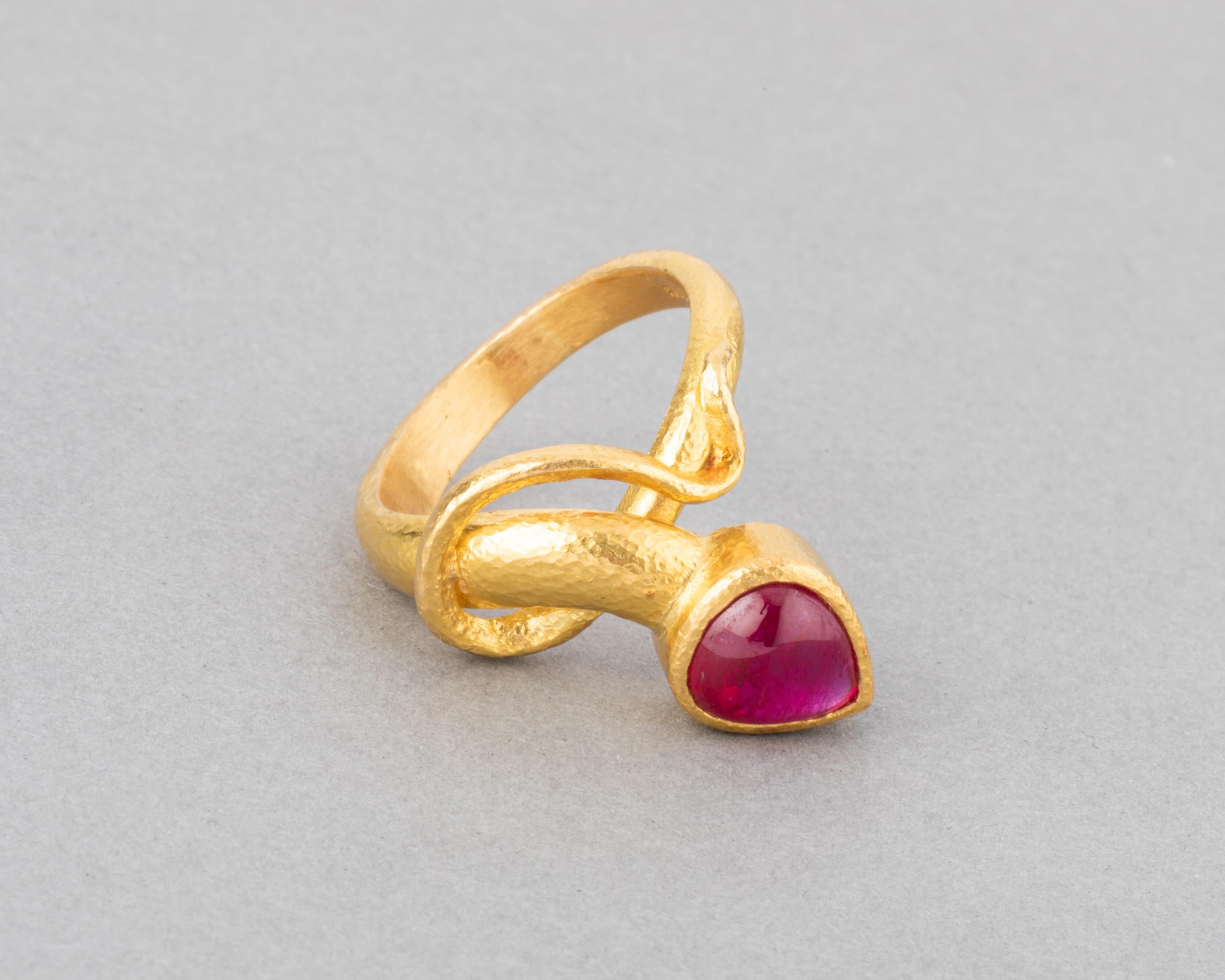 Beautiful creator ring, made by French Jeweler Bernardeau.
Gold 22k and one Ruby cabochon. The ruby weights 1.50/2 carats approximately.
Finger size is 54 or 6.60 USA.
Total weight: 12.80 grams
