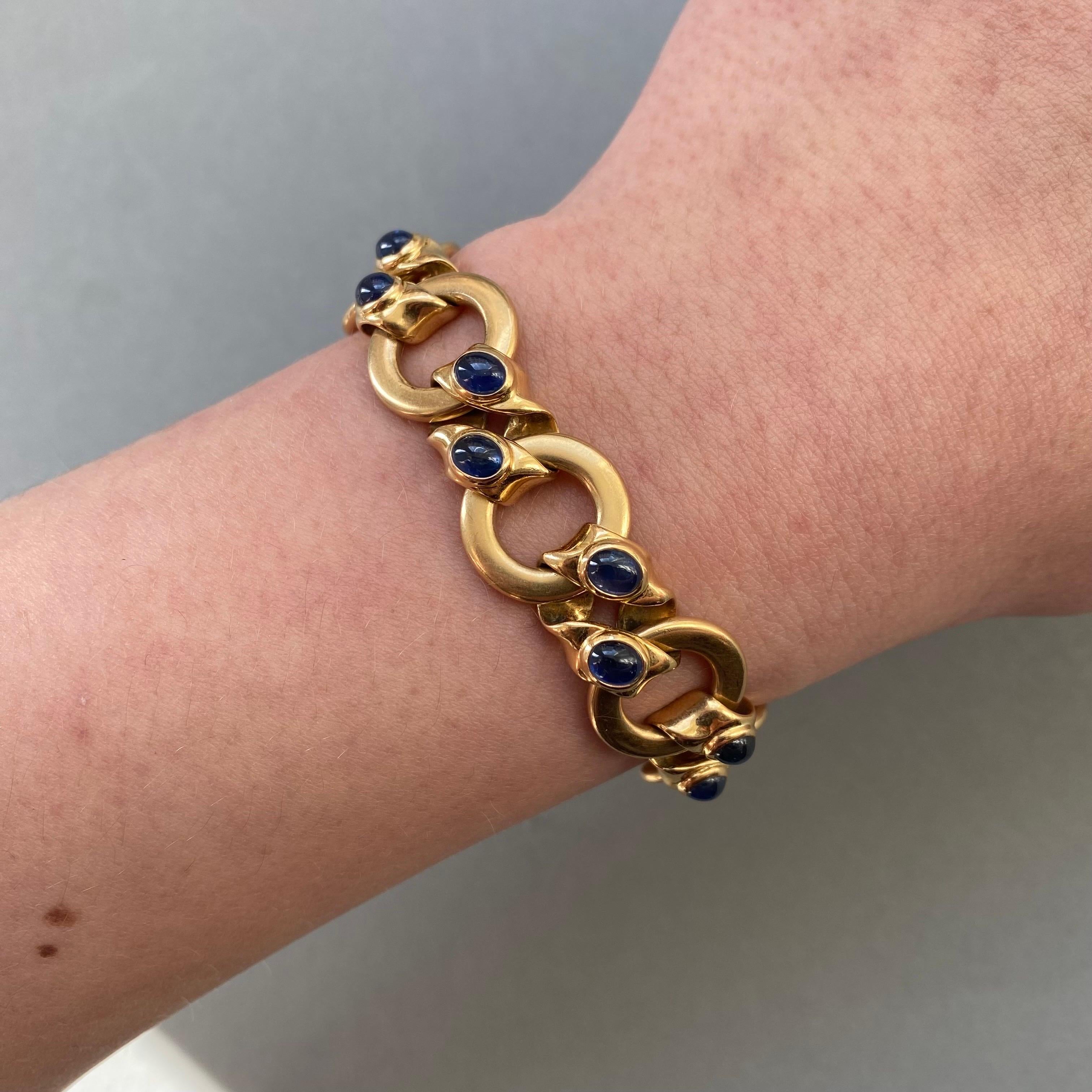 Gold and Sapphire Bracelet In Good Condition For Sale In Amsterdam, NL