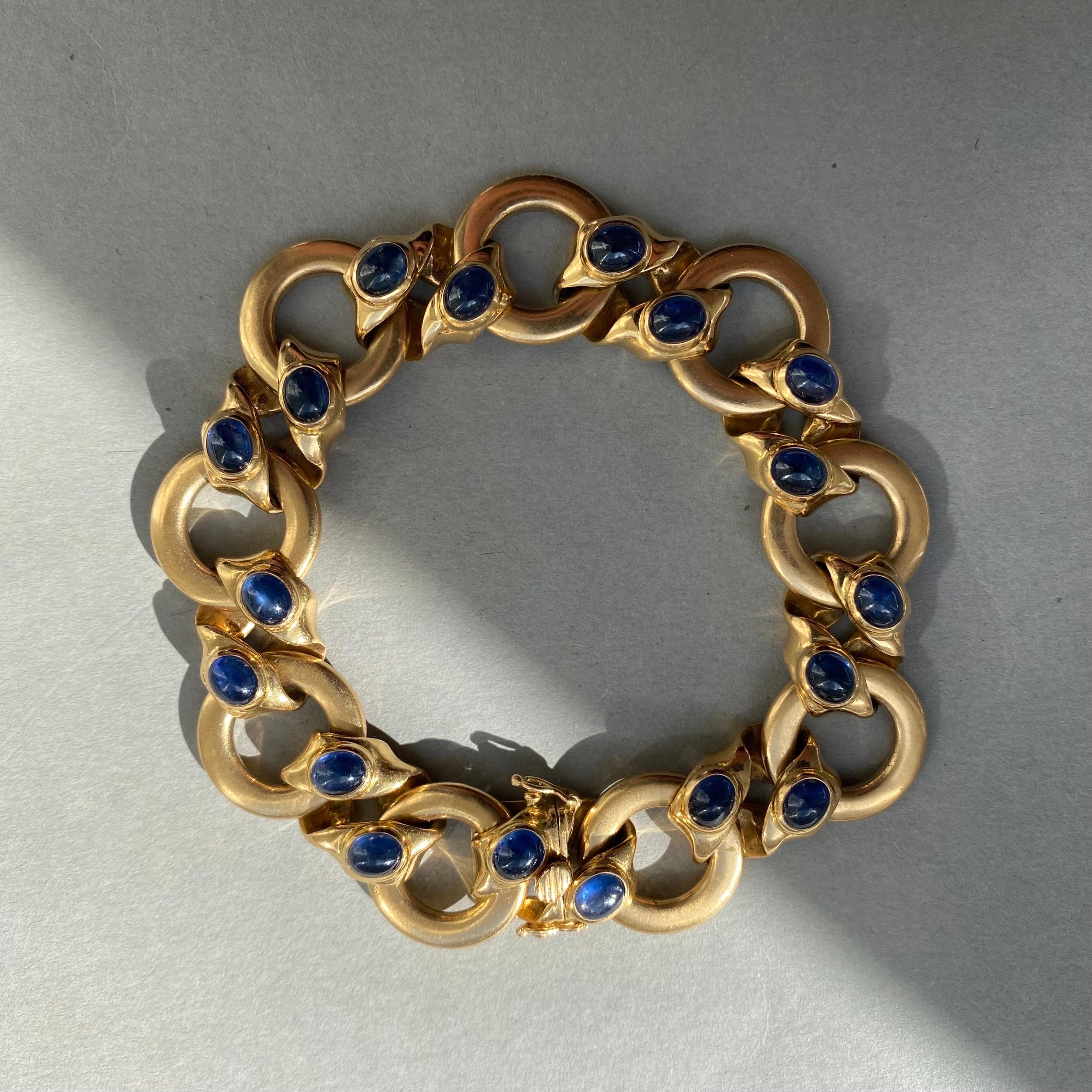 Women's or Men's Gold and Sapphire Bracelet For Sale