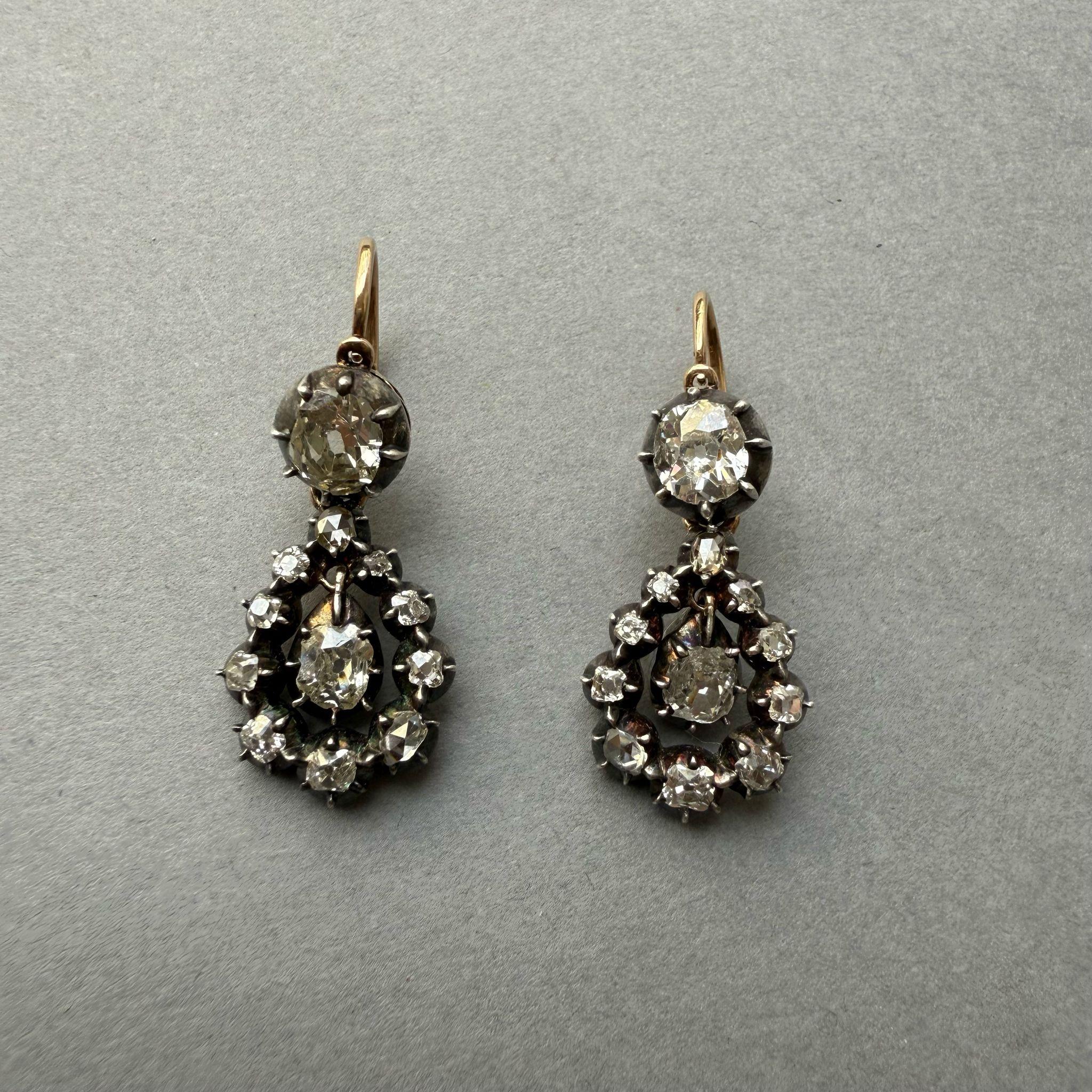 Women's Gold and Silver Earrings with Diamonds For Sale
