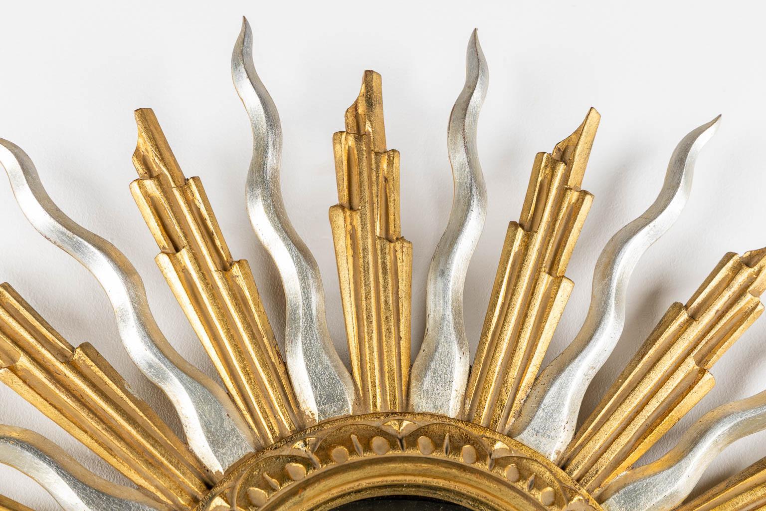 Gold und Silber Mitte des Jahrhunderts Giltwood Vintage Sunburst Mirror (Belgisch) im Angebot