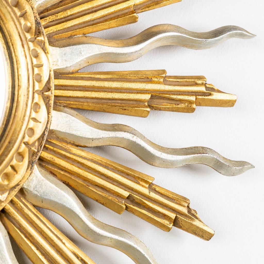 Gold und Silber Mitte des Jahrhunderts Giltwood Vintage Sunburst Mirror im Zustand „Gut“ im Angebot in Leesburg, VA