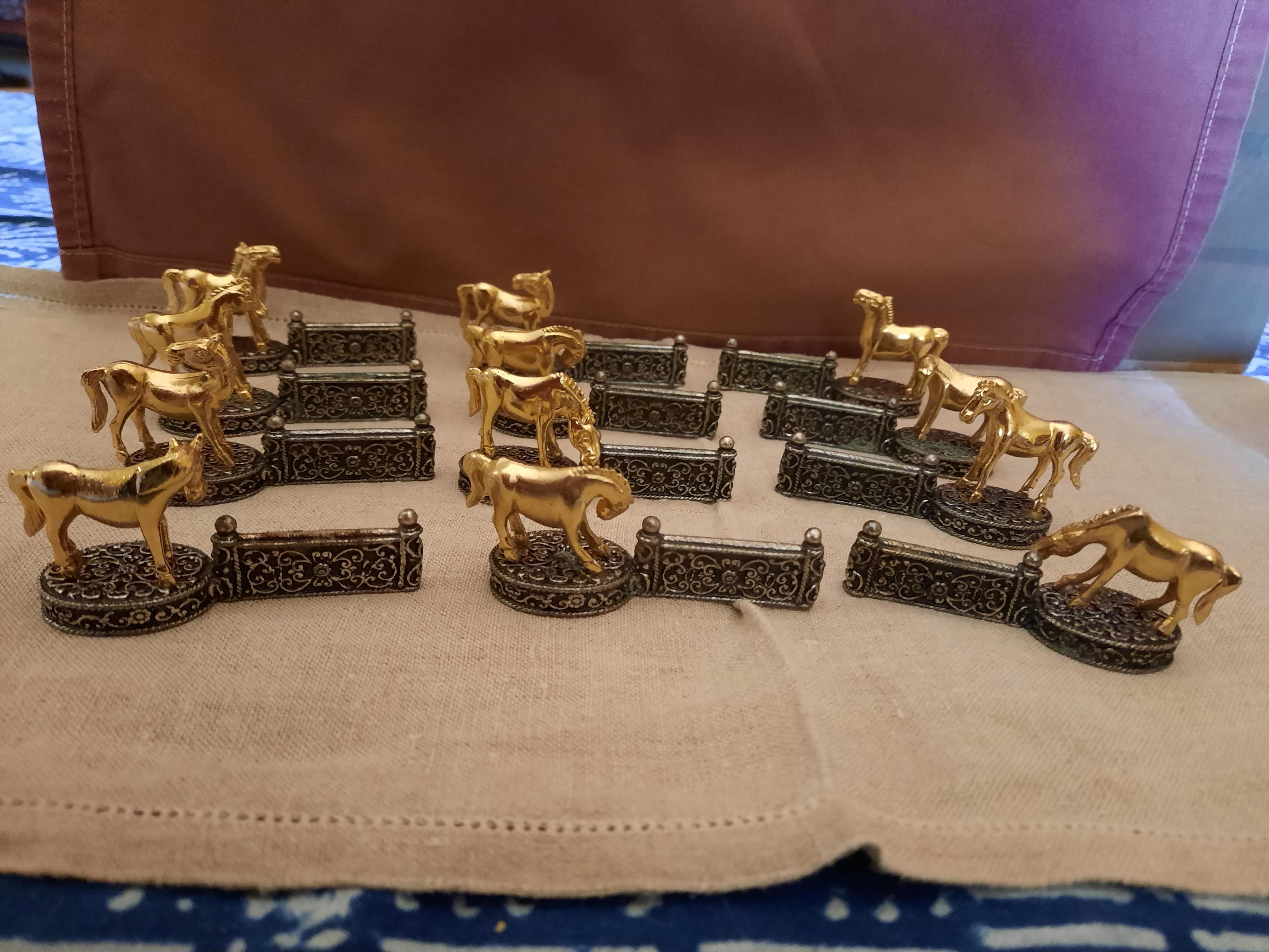A rare to find original vintage set of 12 French horse knife/chopstick rests Iwith gold and silver plating of excellent quality and in virtually unused condition 
Size
Height 1.1/4