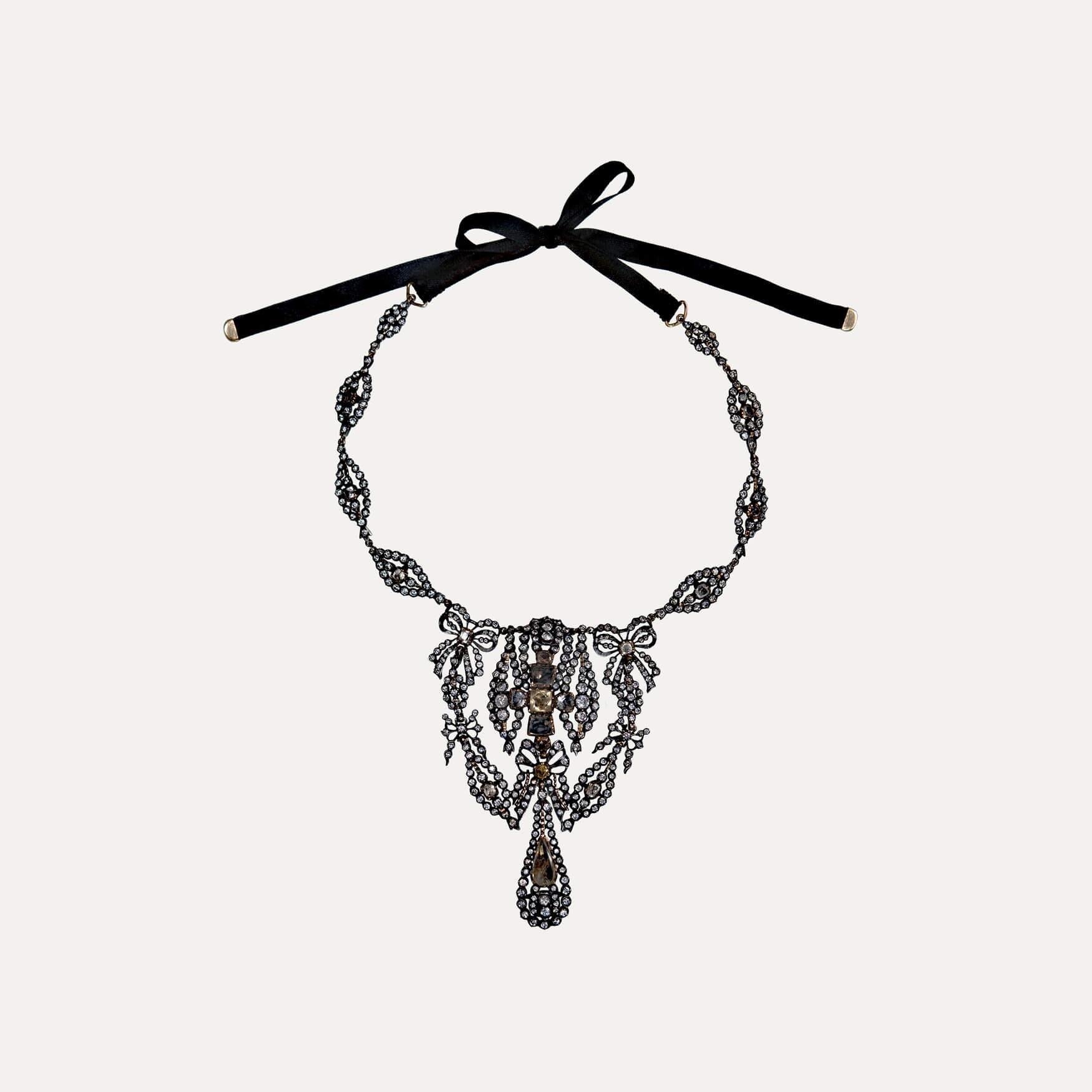 Belle Époque Antique Necklace in Gold and Silver with Quartz, Citrines and Strass For Sale