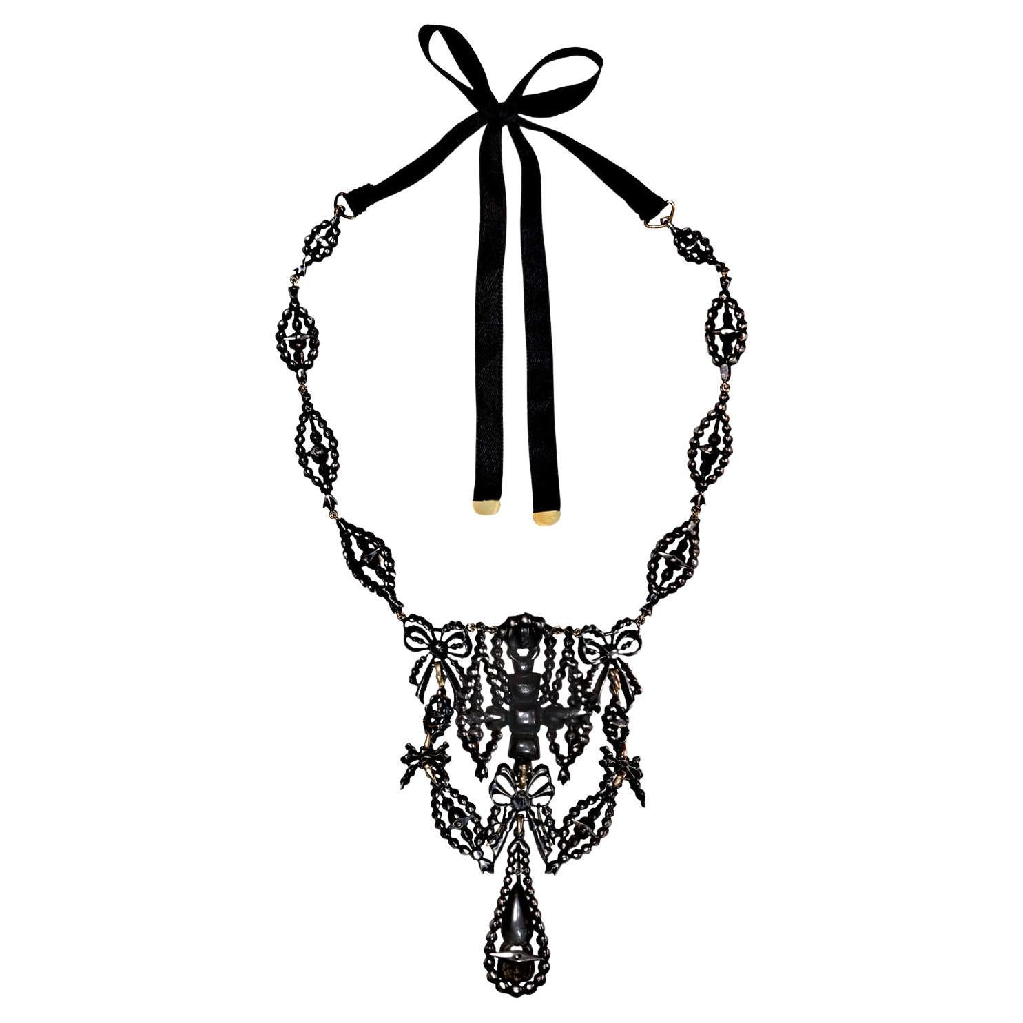 Antique Necklace in Gold and Silver with Quartz, Citrines and Strass For Sale