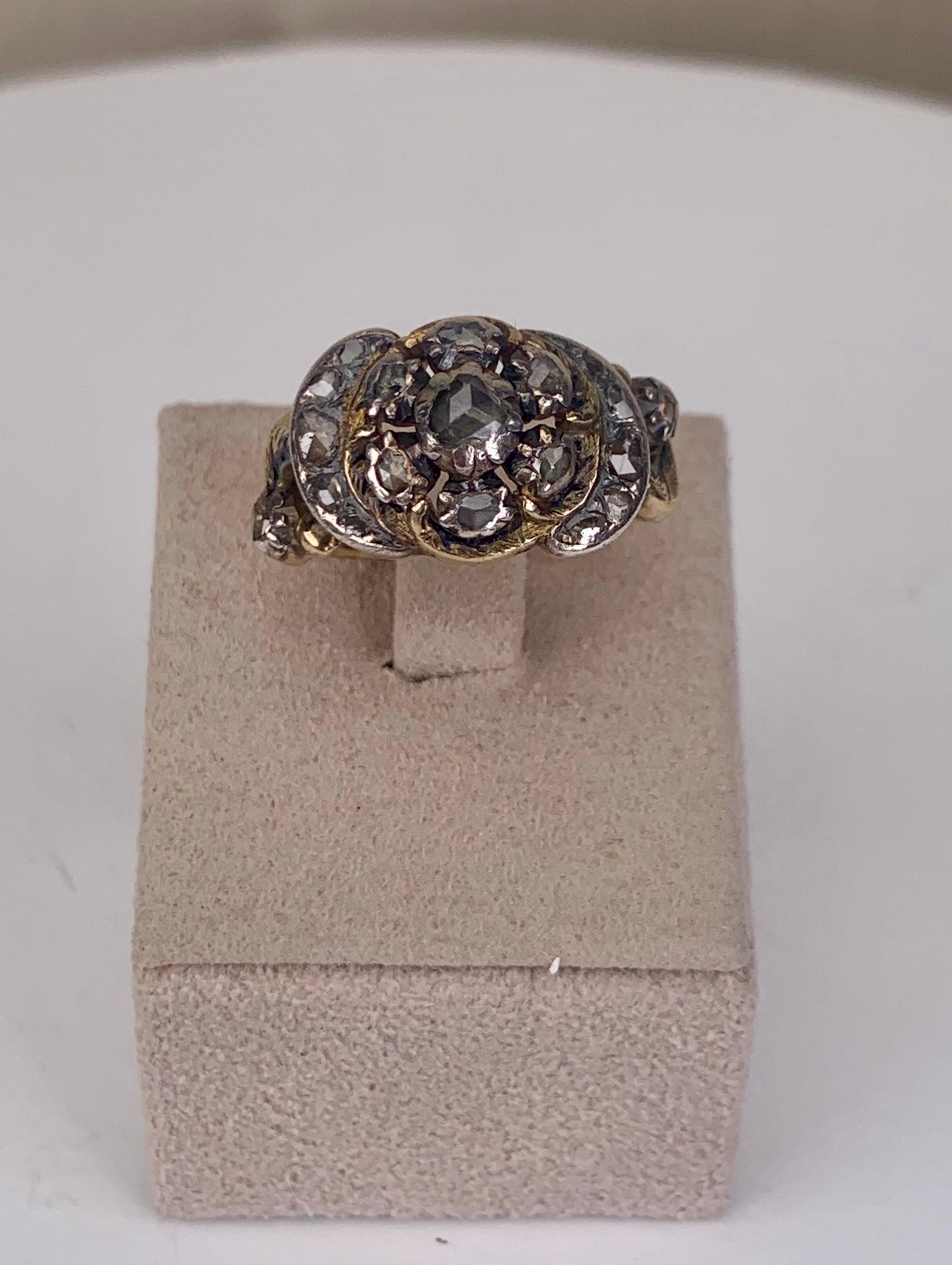 Antique yellow gold and silver ring with rose-cut diamonds. Portuguese, 18th or 19th century.