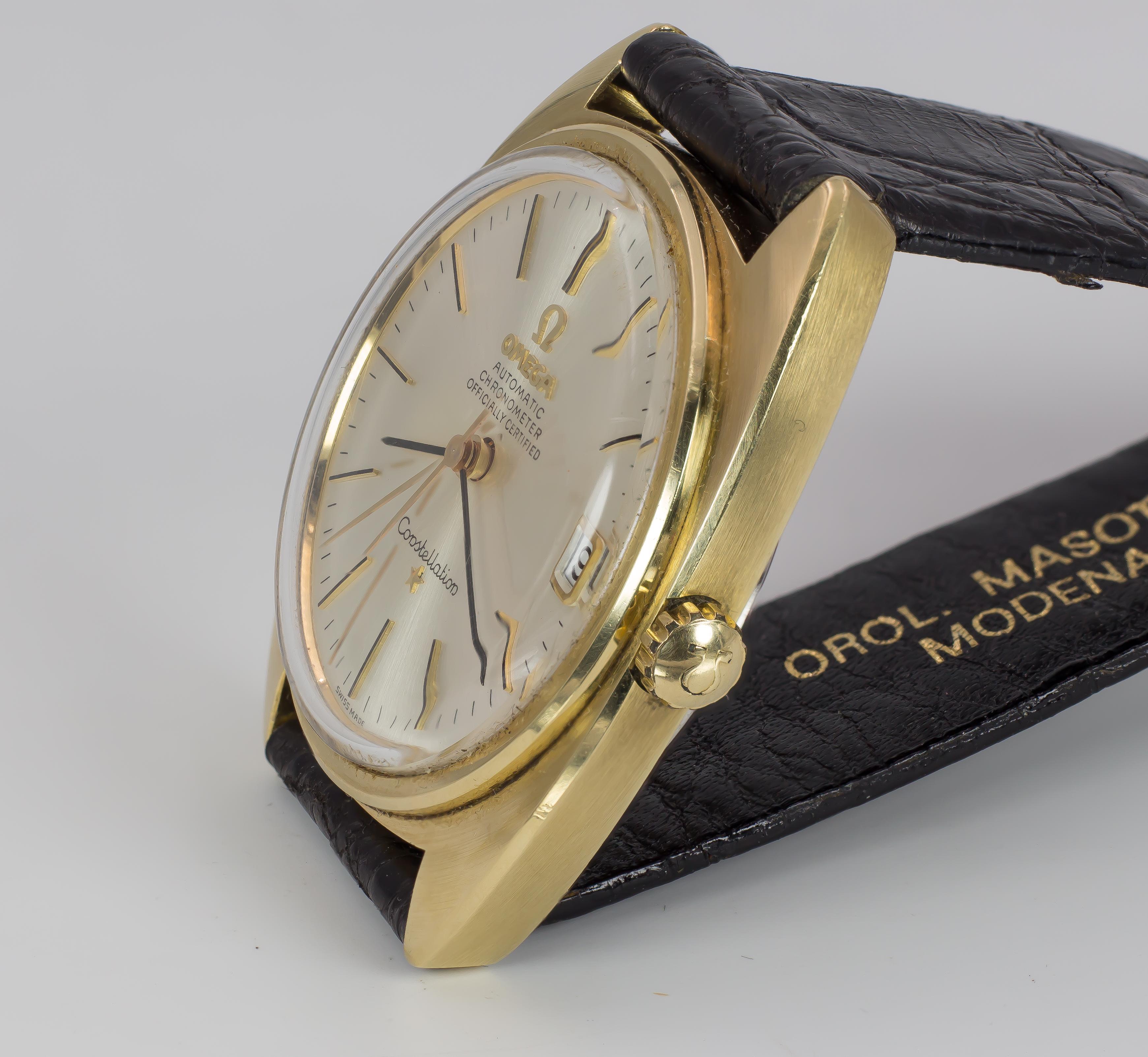 A Vintage Steel Constellation Omega Automatic Chronometer wrist watch, dating from 1960s and set with the calendar. 
The watch is well working.

BRAND
Omega (product line: Constellation)

MATERIALS
Gold and steel

MEASUREMENTS
Diameter: 35 mm