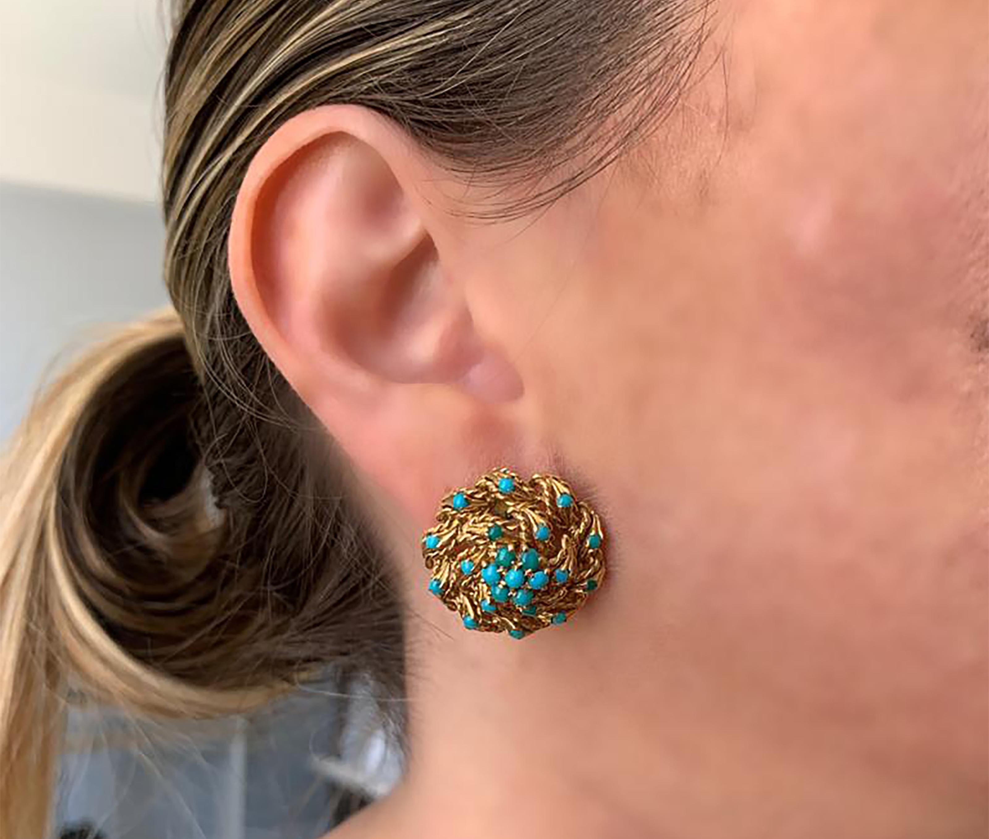 Gold and Turquoise Stud Earrings In Good Condition In Miami, FL