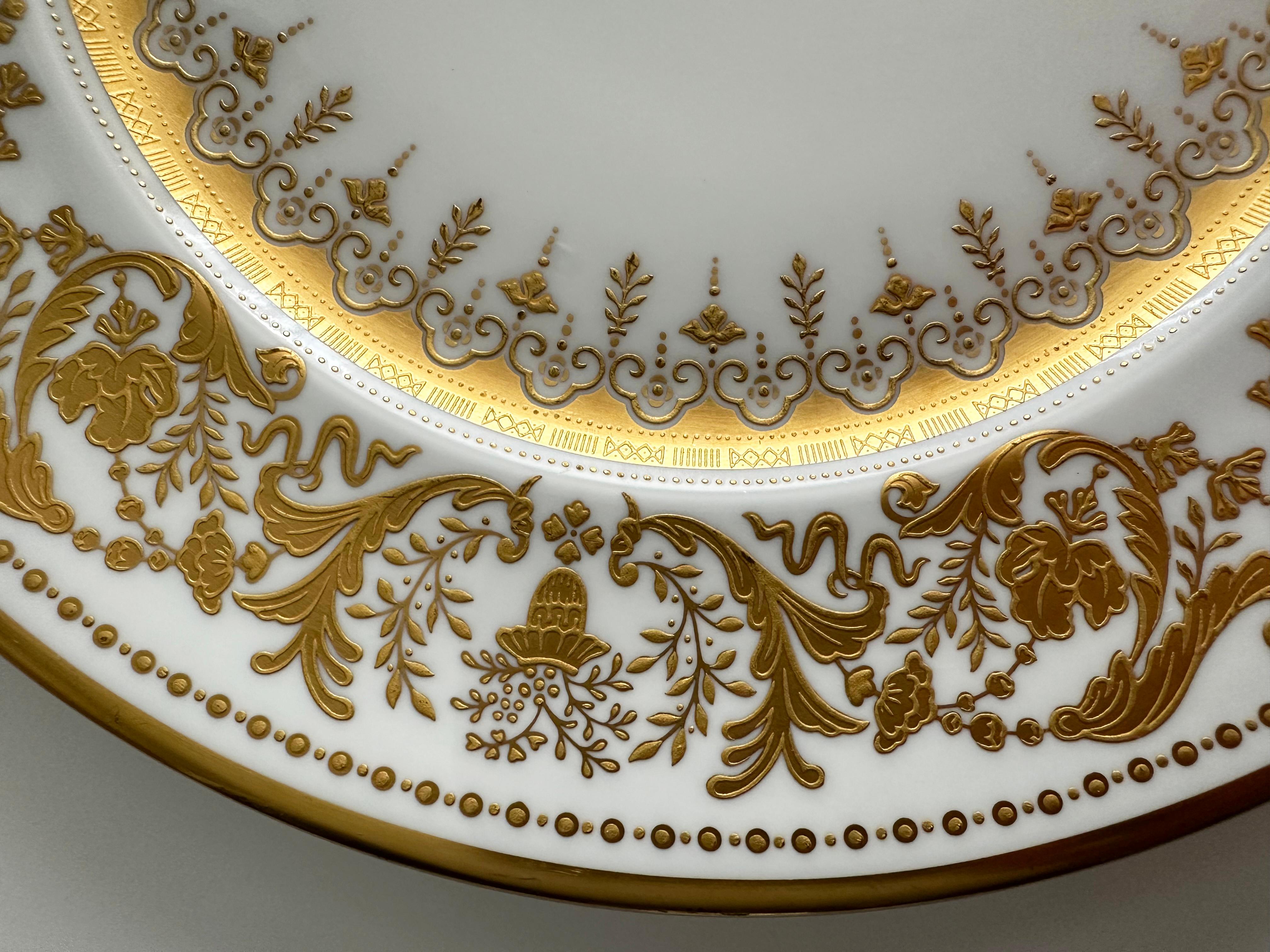 Baroque Gold and White Decorative Porcelain Plate in Barocco Style by De Lamerie For Sale