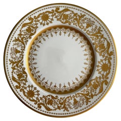 Piatto decorativo in porcellana oro e bianco in stile Barocco di De Lamerie