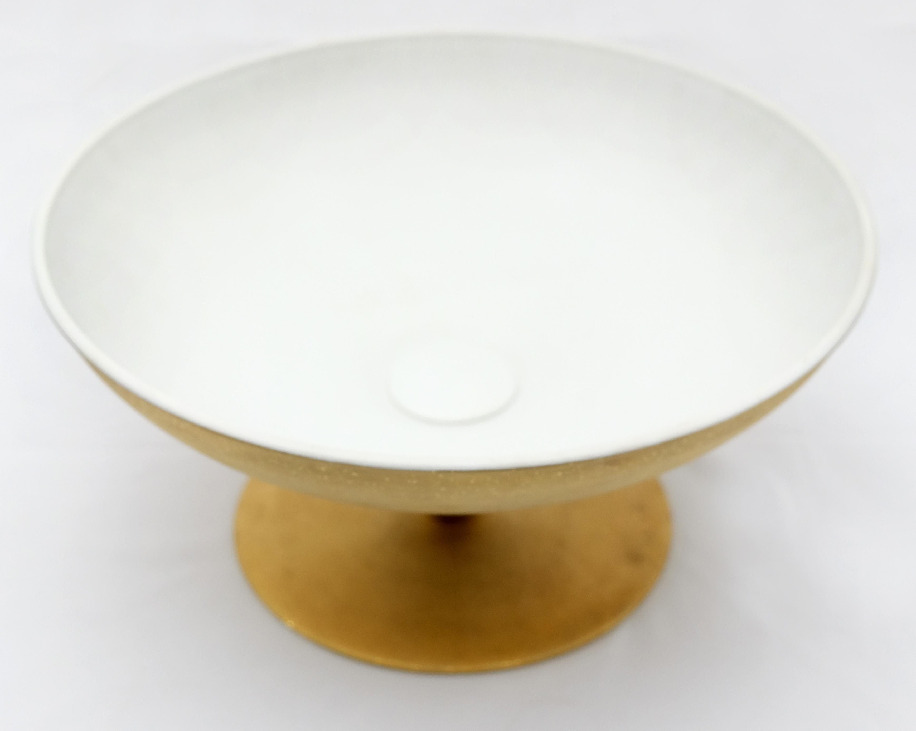Contemporary Giulia Mangani Gold and White Porcelain Footed Centerpiece with Flowers