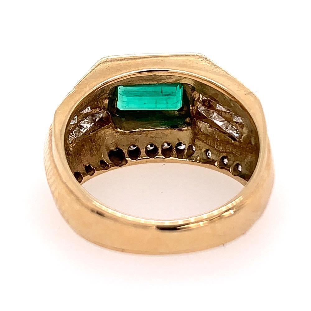 Women's Art Deco Style 2 Carat Ring Natural Green Emerald and Diamond Cocktail For Sale