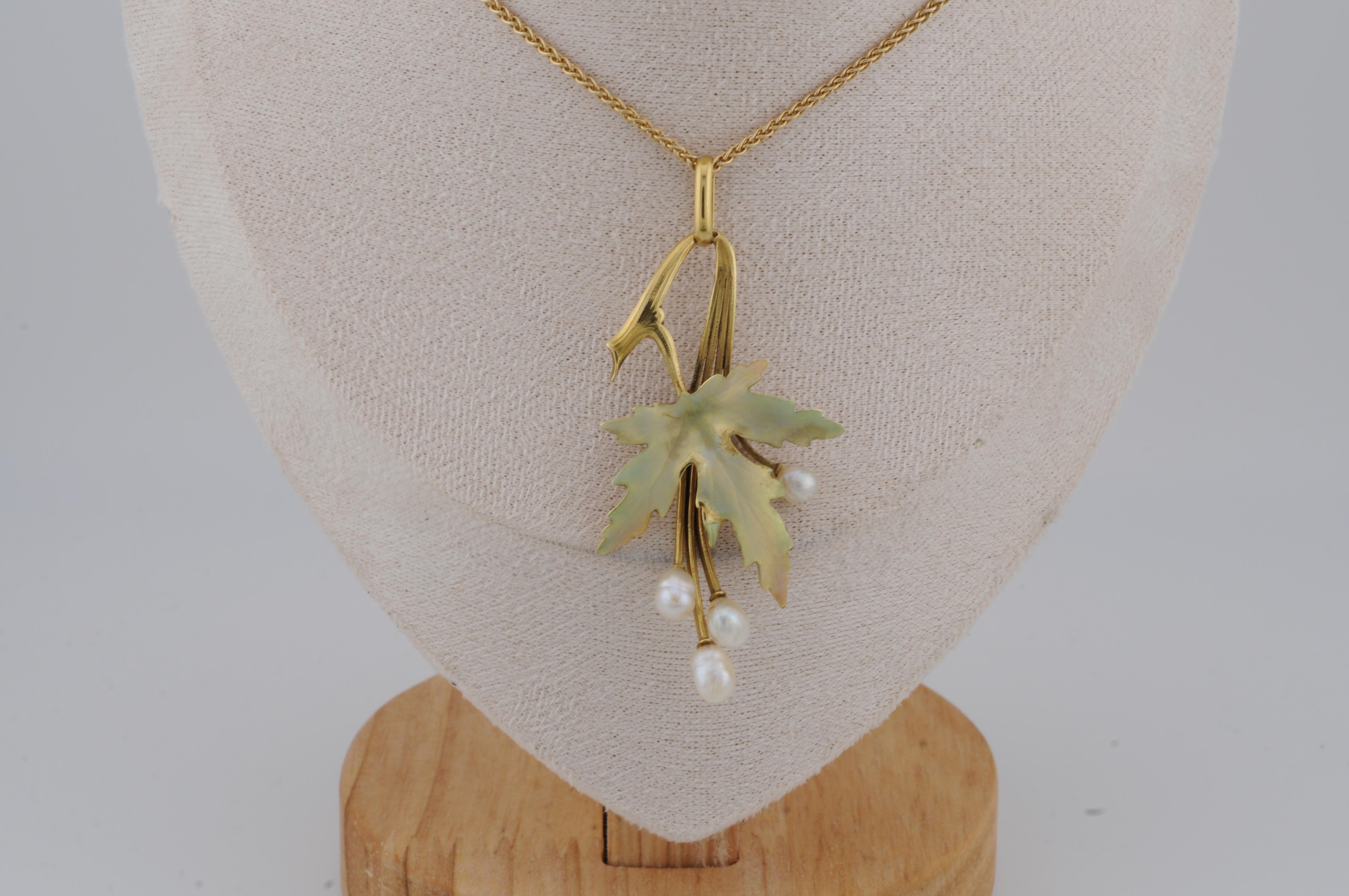 Jugendstil-Anhänger aus Gold und 18 Karat Gelbgold mit Gold (Ästhetizismus) im Angebot