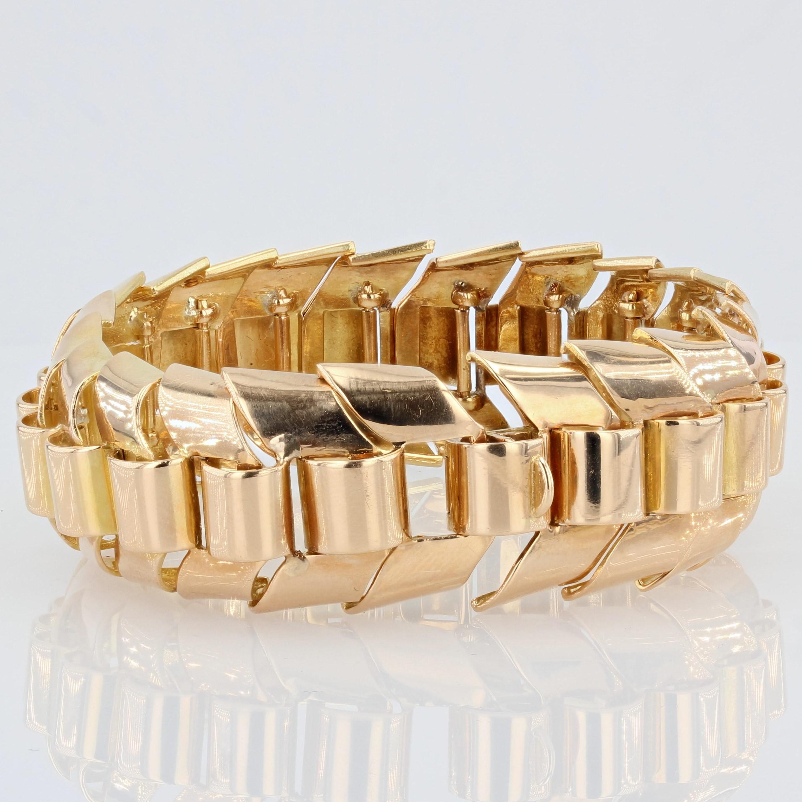 Gold Articulated Tank Bracelet with Ears of Wheat Links For Sale 2