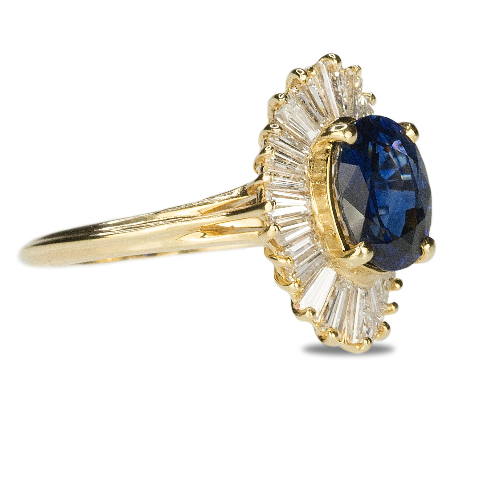 Gold Ballerina Ring with Royal Blue Sapphire In Excellent Condition In Sarasota, FL