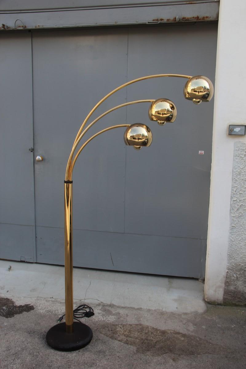 Gold Balls Goffredo Reggiani directional floor lamp brass Italian design, 1970s.