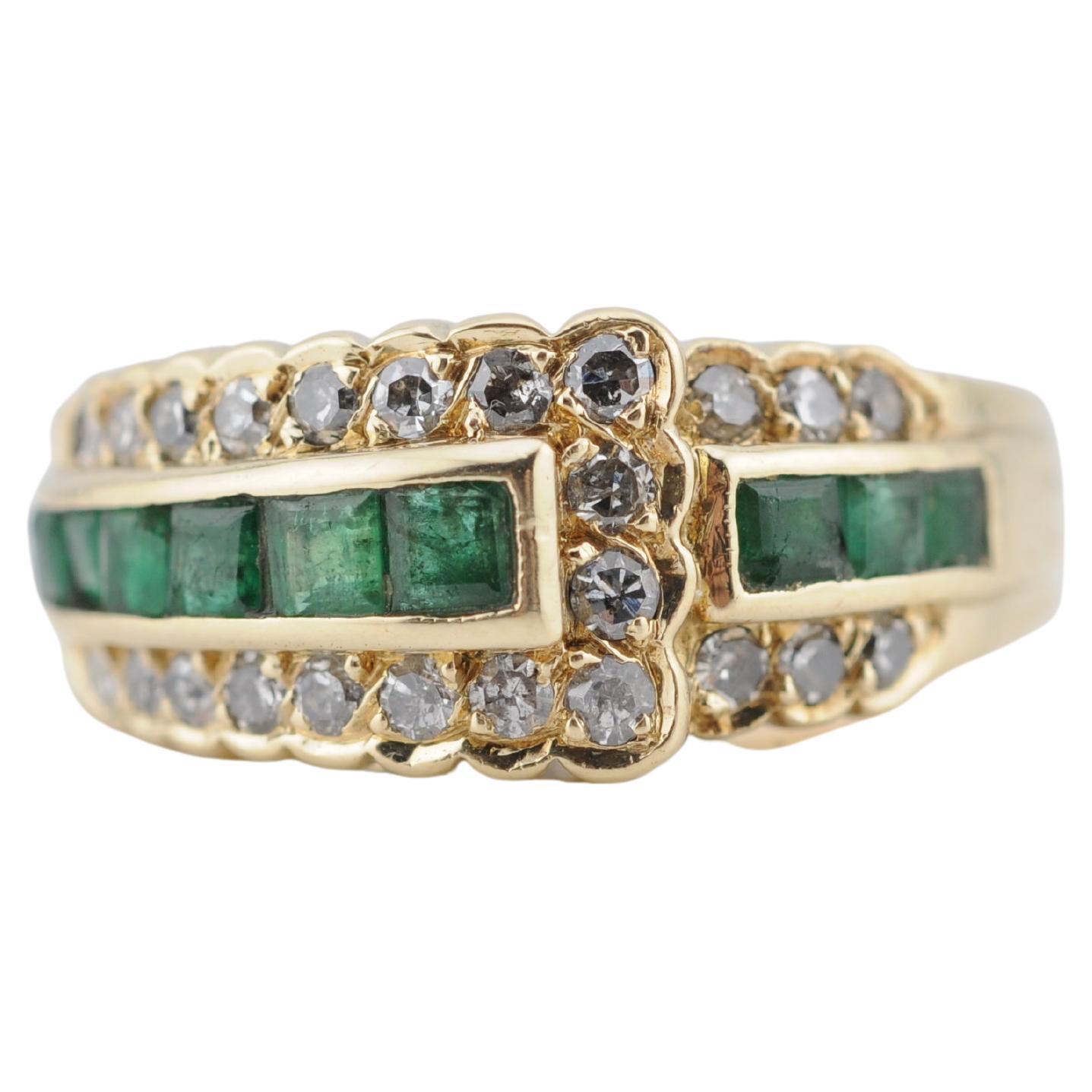 Anillo de Oro con Esmeraldas y Diamantes Oro Amarillo 14k