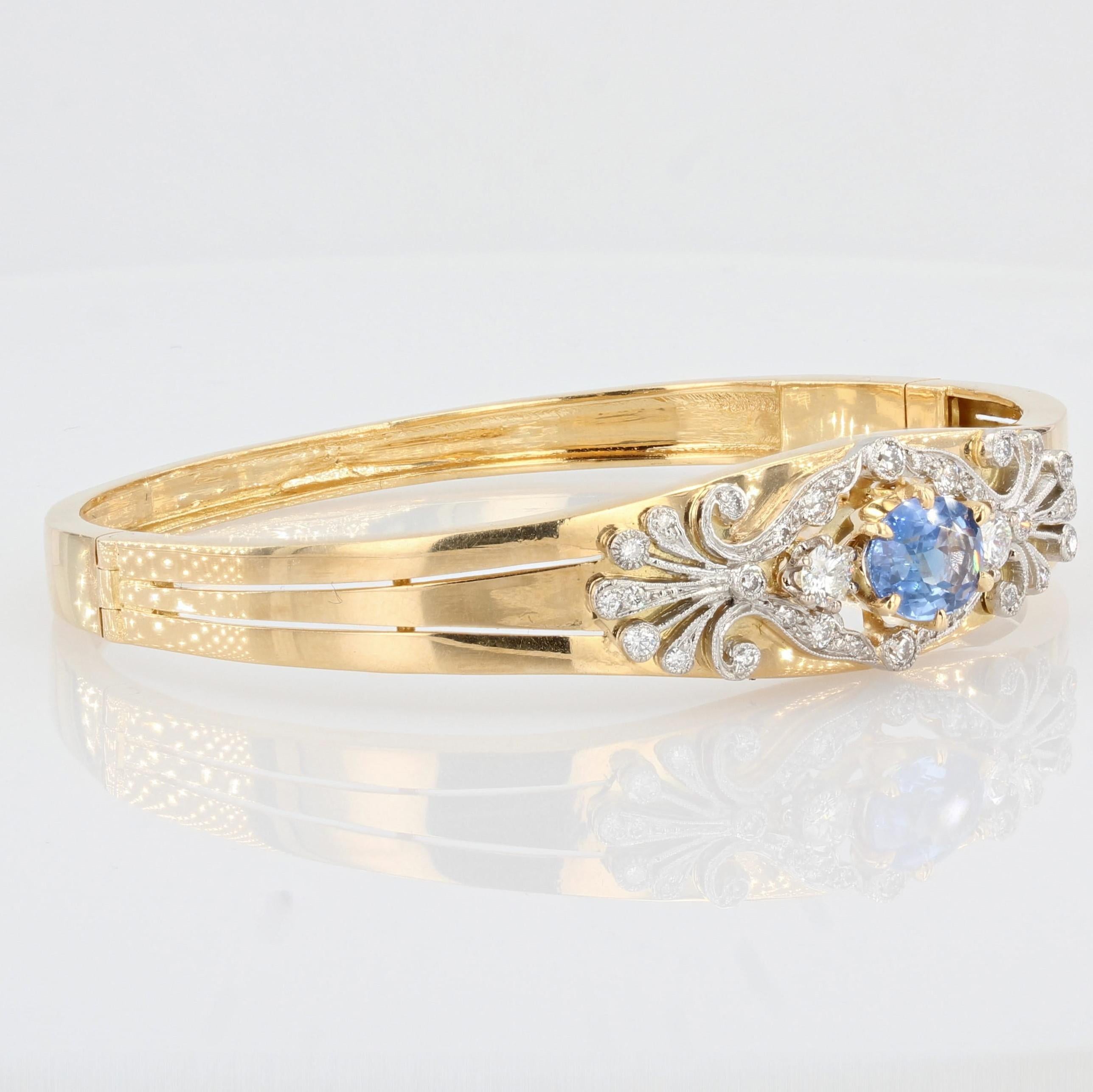 Oval Cut Gold Bangle Bracelet Set with Diamonds and Sapphire For Sale