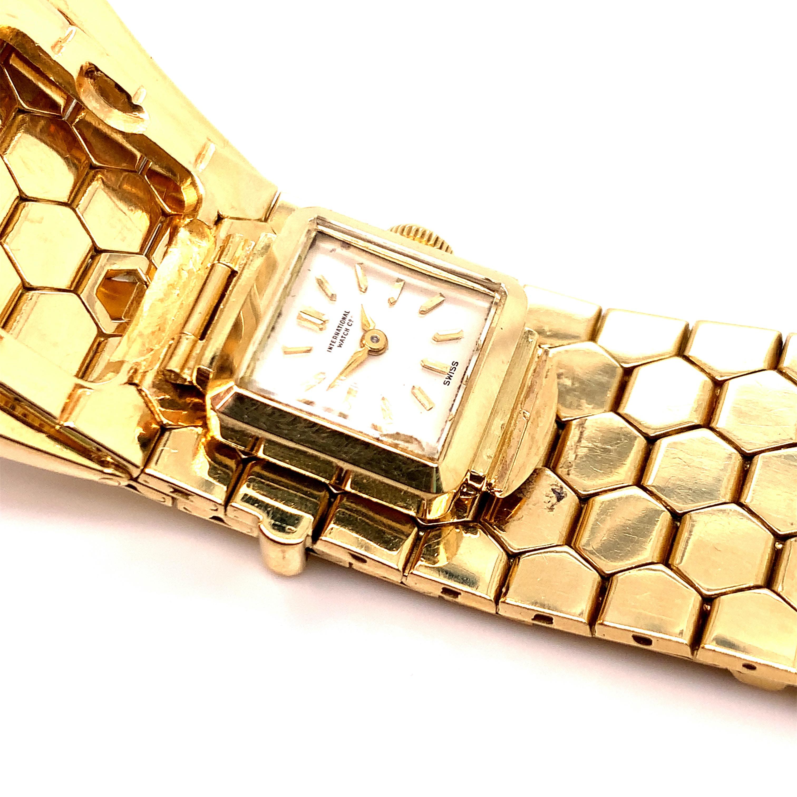 Gold Gürtelschnalle Armbanduhr im Angebot 1