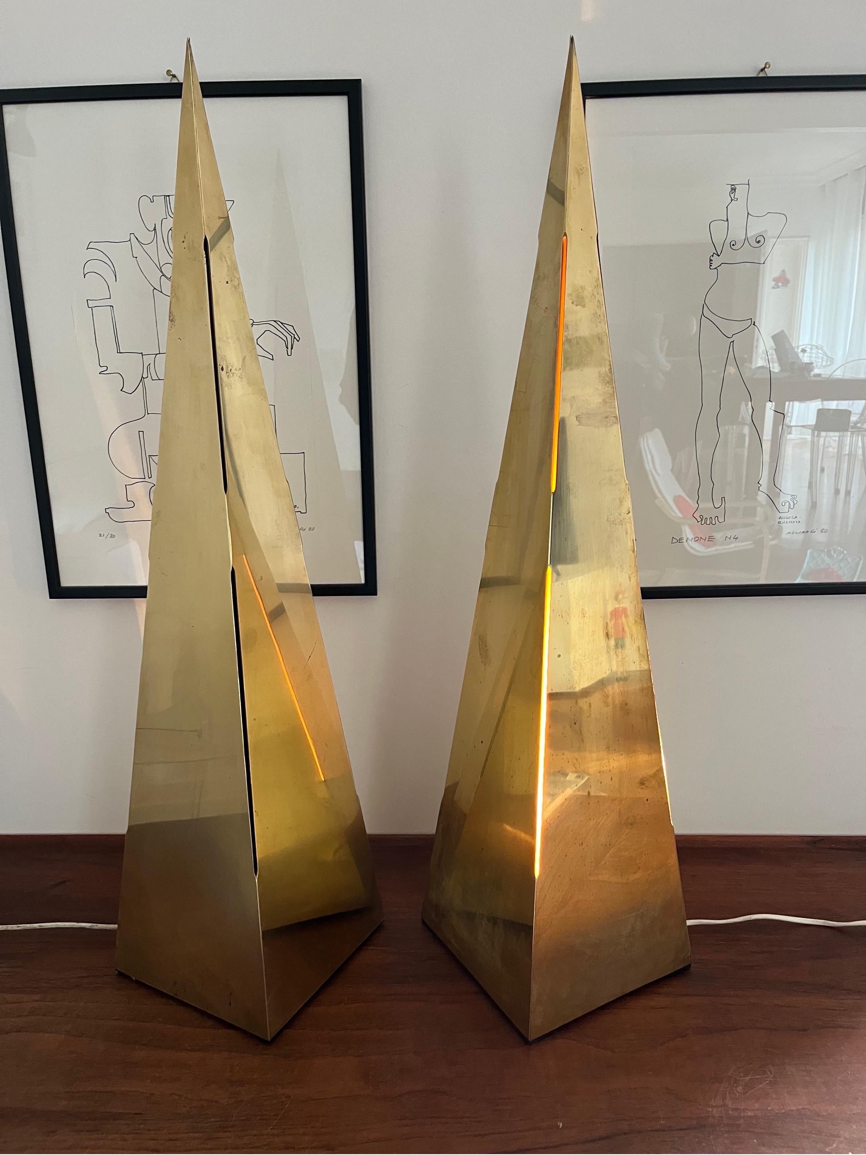 Gold Big Pair of Table Lamps 1950s For Sale 4