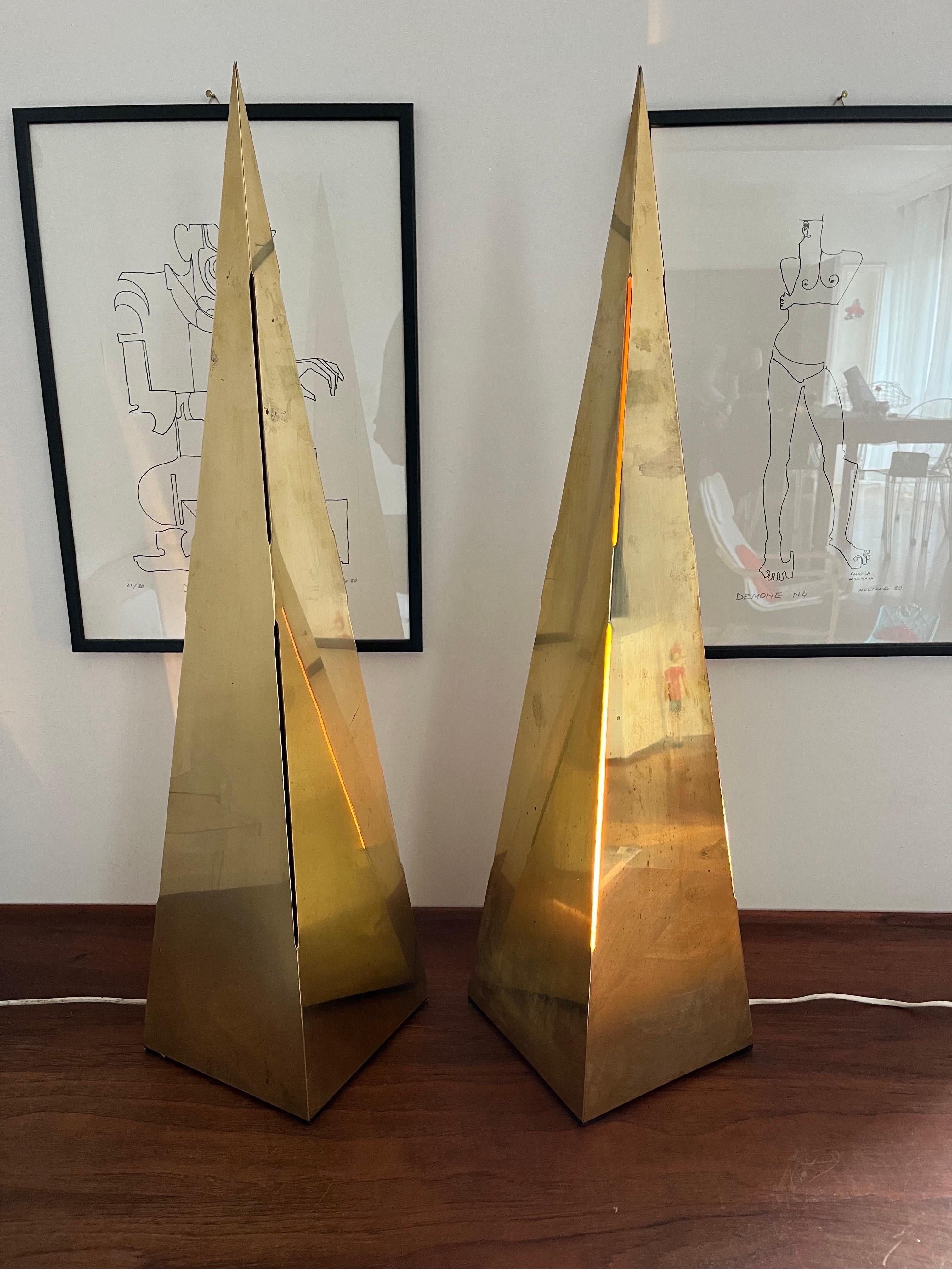 Gold Big Pair of Table Lamps 1950s For Sale 5