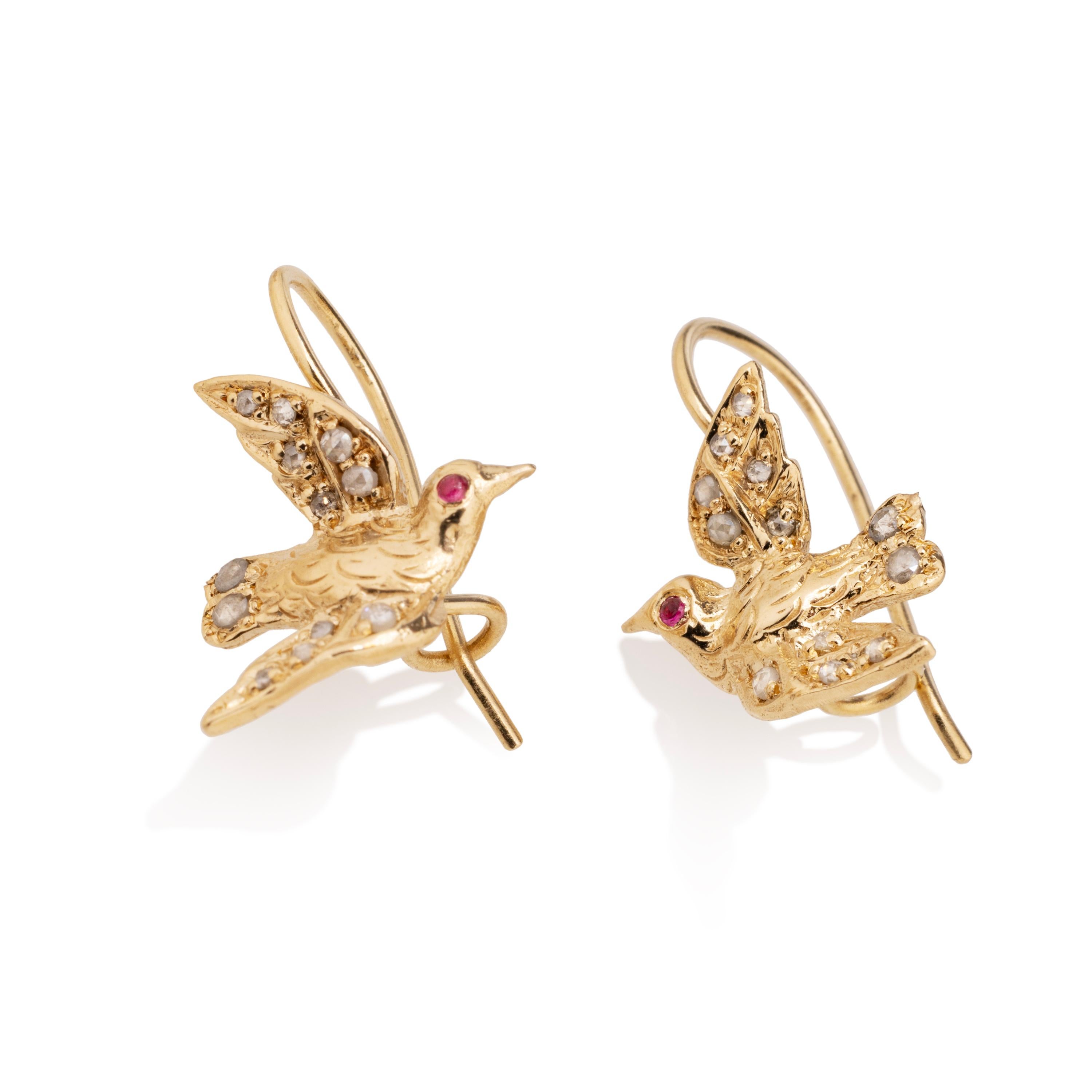 Gold Bird Diamond Earrings In New Condition For Sale In Boulder, CO