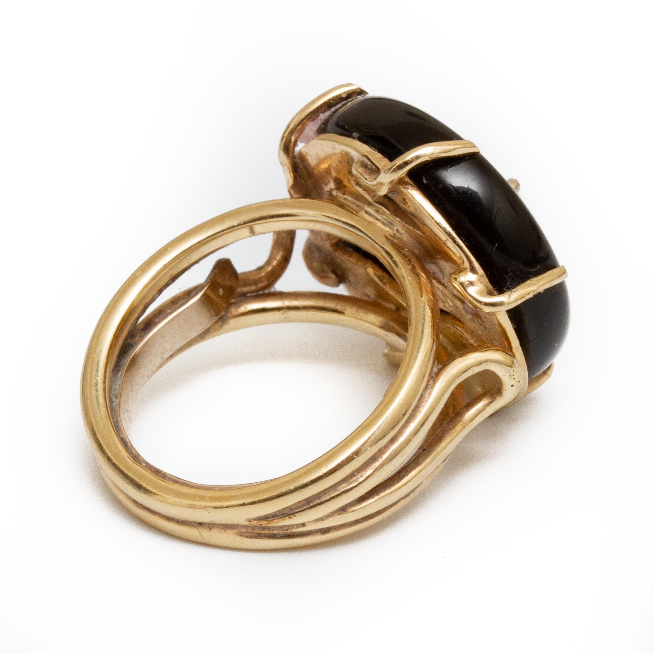 Gold, Black and White Onyx and Diamond Ring In Good Condition In Kingston, NY