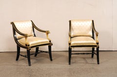 Französische Stühle in Gold und Schwarz mit geschnitzten Adlern an den Armlehnen