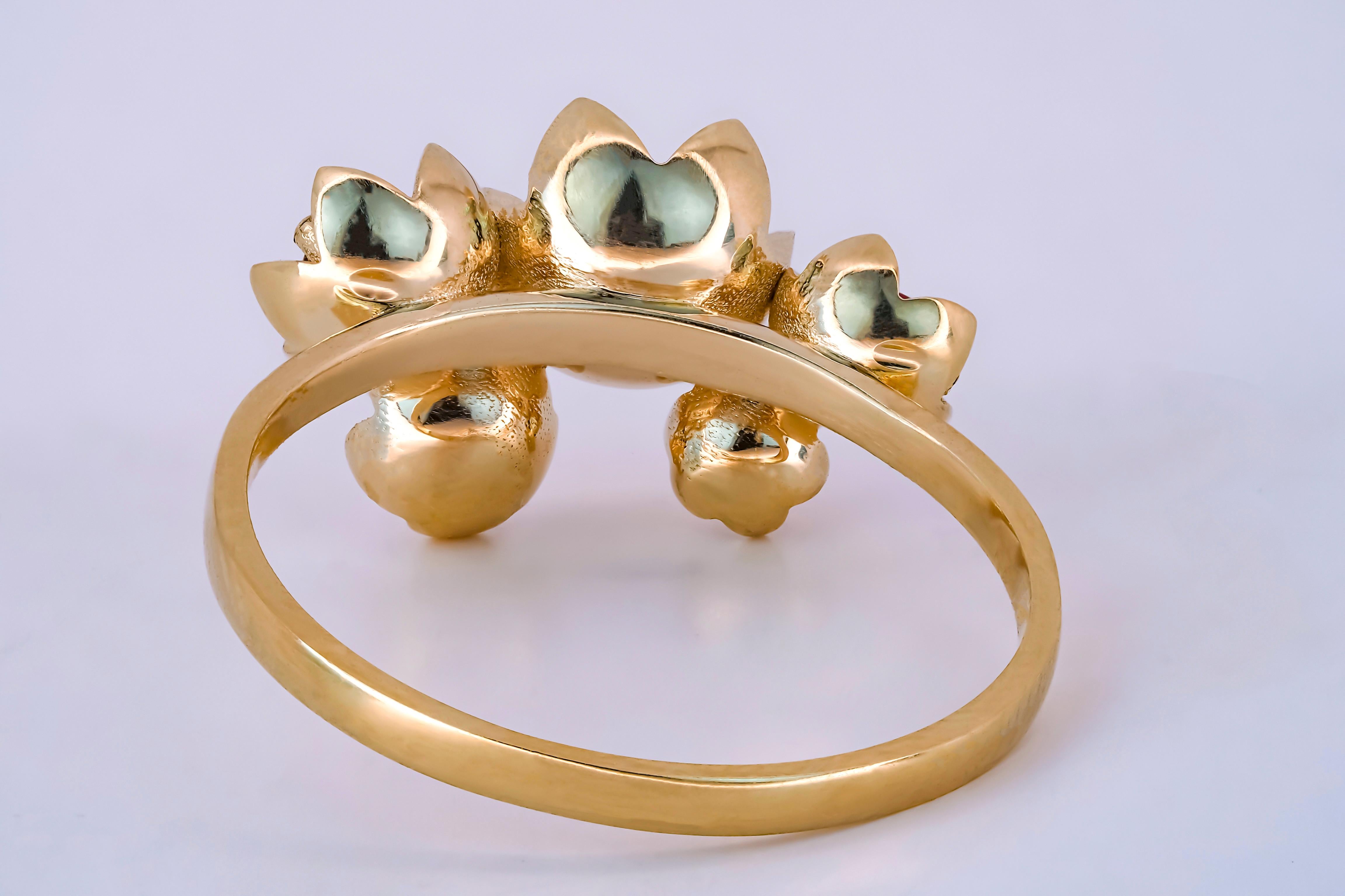 Gold blossom flower ring.  In New Condition For Sale In Istanbul, TR