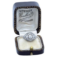 Bague bombée en or avec 1,00 carat de diamants de taille ancienne, années 1940