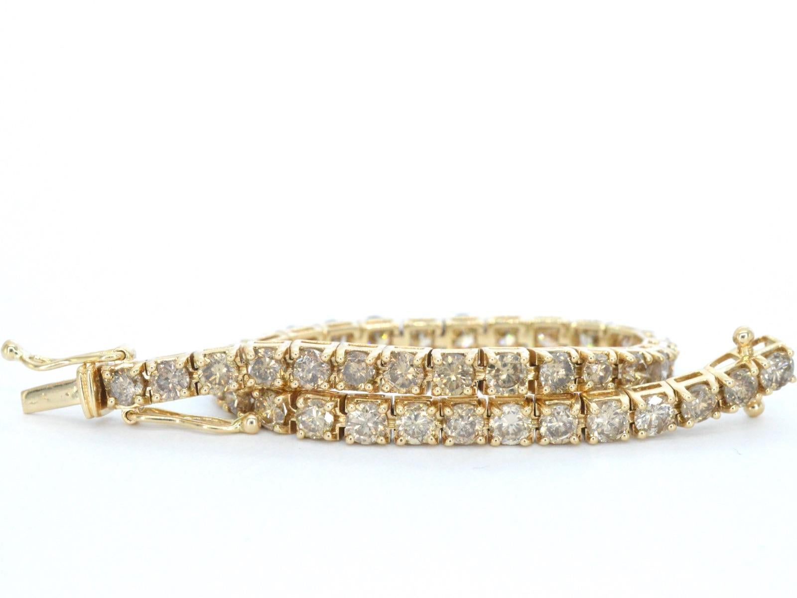 Women's Gold Bracelet with Diamonds 12.00 Carat For Sale
