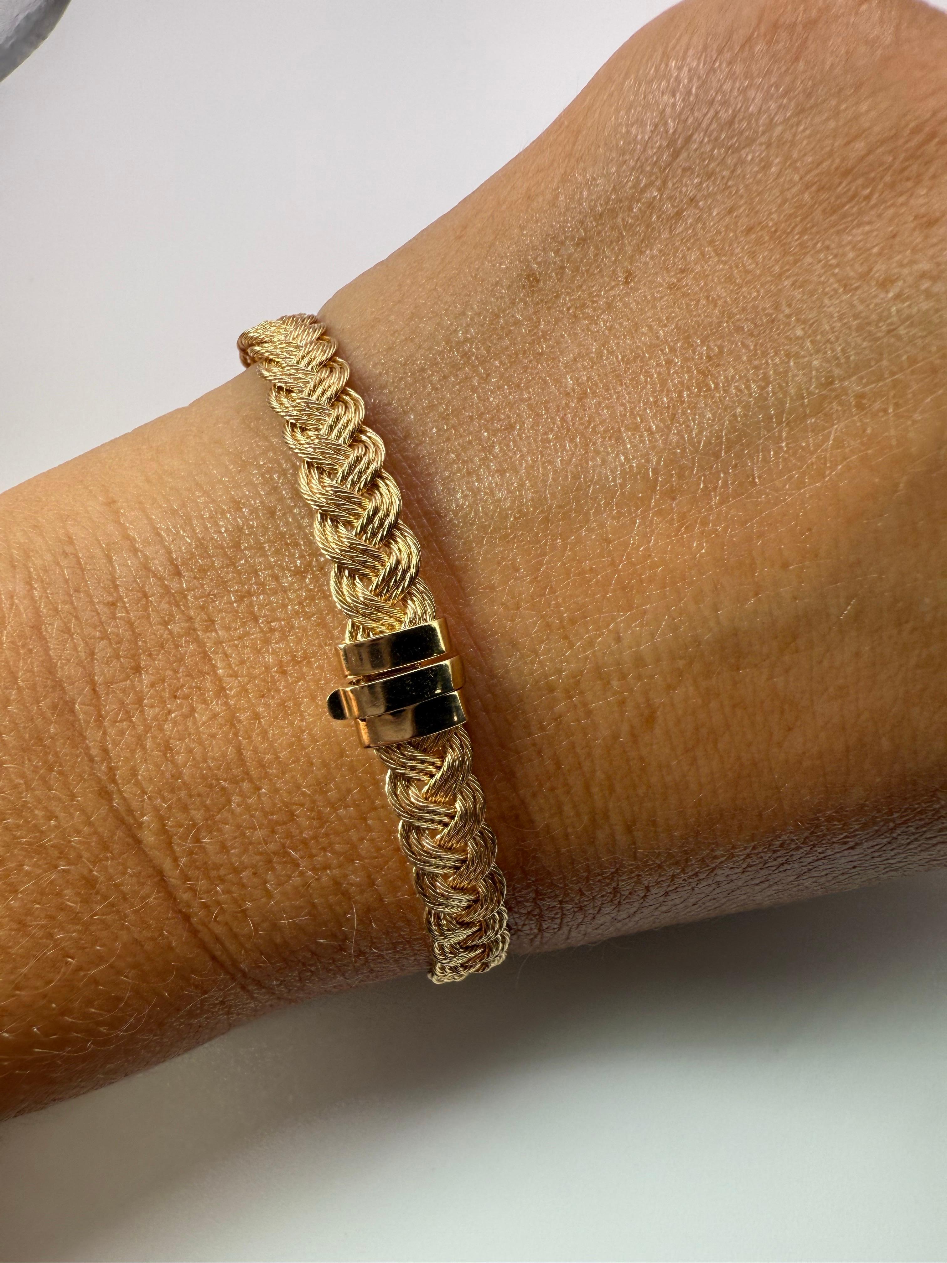 Gold Geflochtenes Armband 14KT Gold Vintage-Armband im Angebot 1