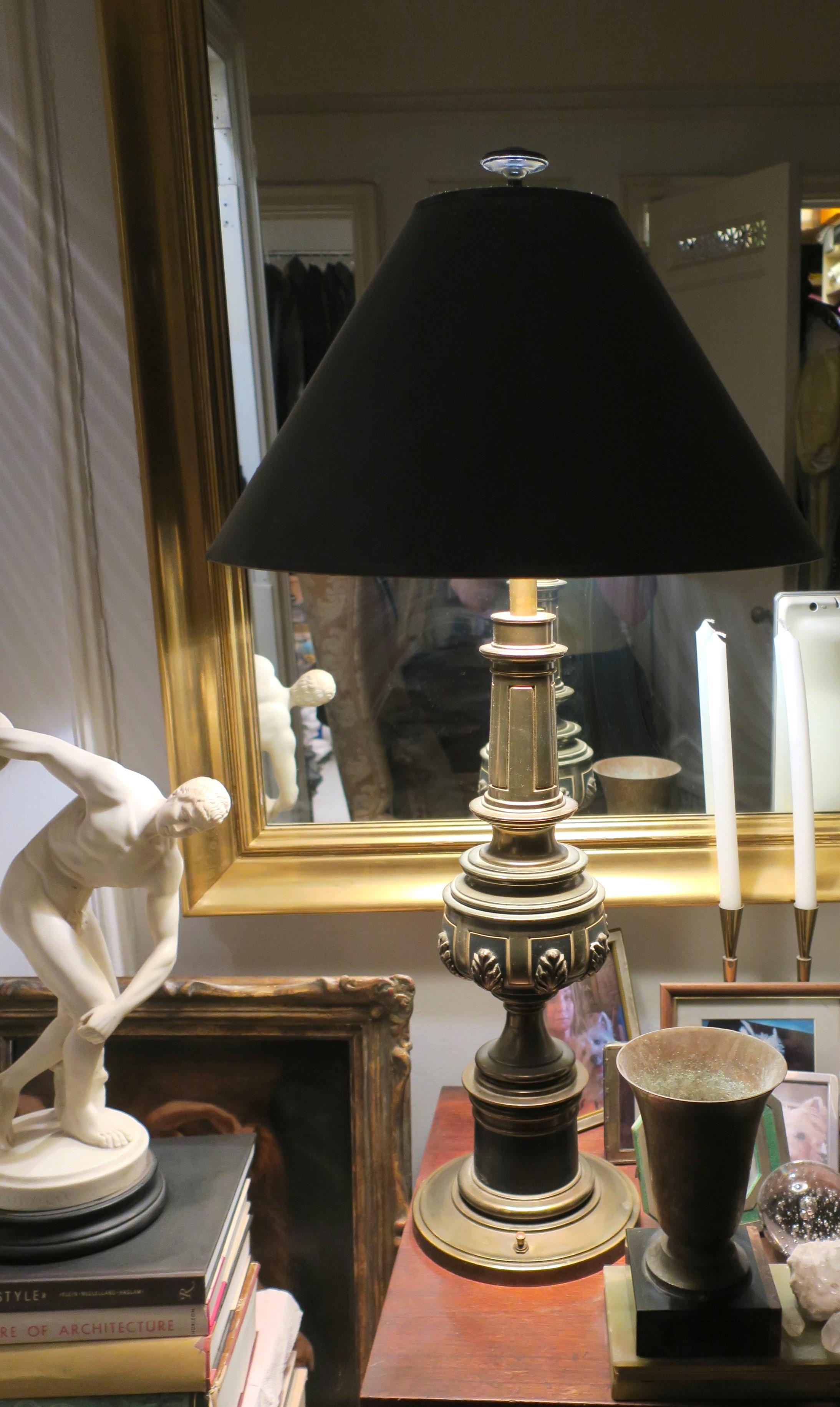 Brass and Black Enamel Table Lamps by Stiffle, Pair In Good Condition For Sale In New York, NY