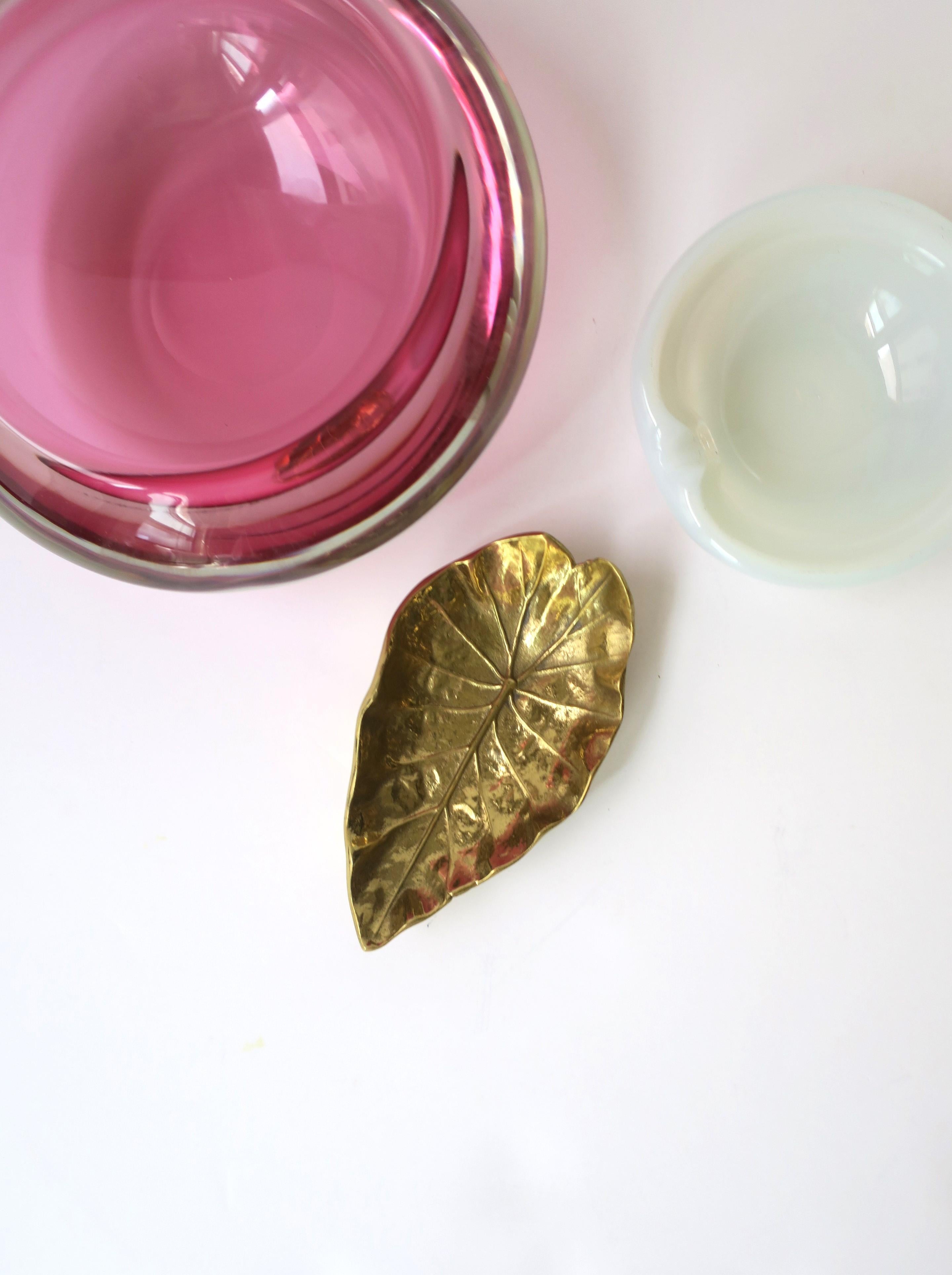 Gold Brass Leaf Jewelry Dish Vide-Poche, 1956 For Sale 2