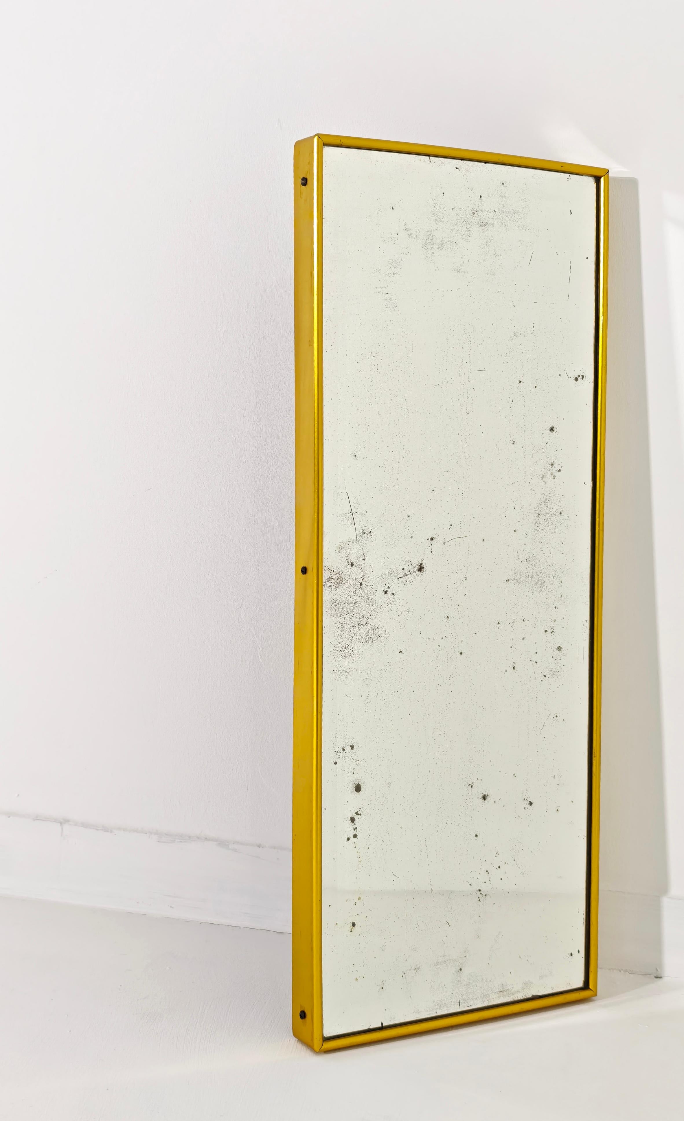 Miroir mural rectangulaire en laiton doré Mid-Century Modernity Italy 1950s en vente 4