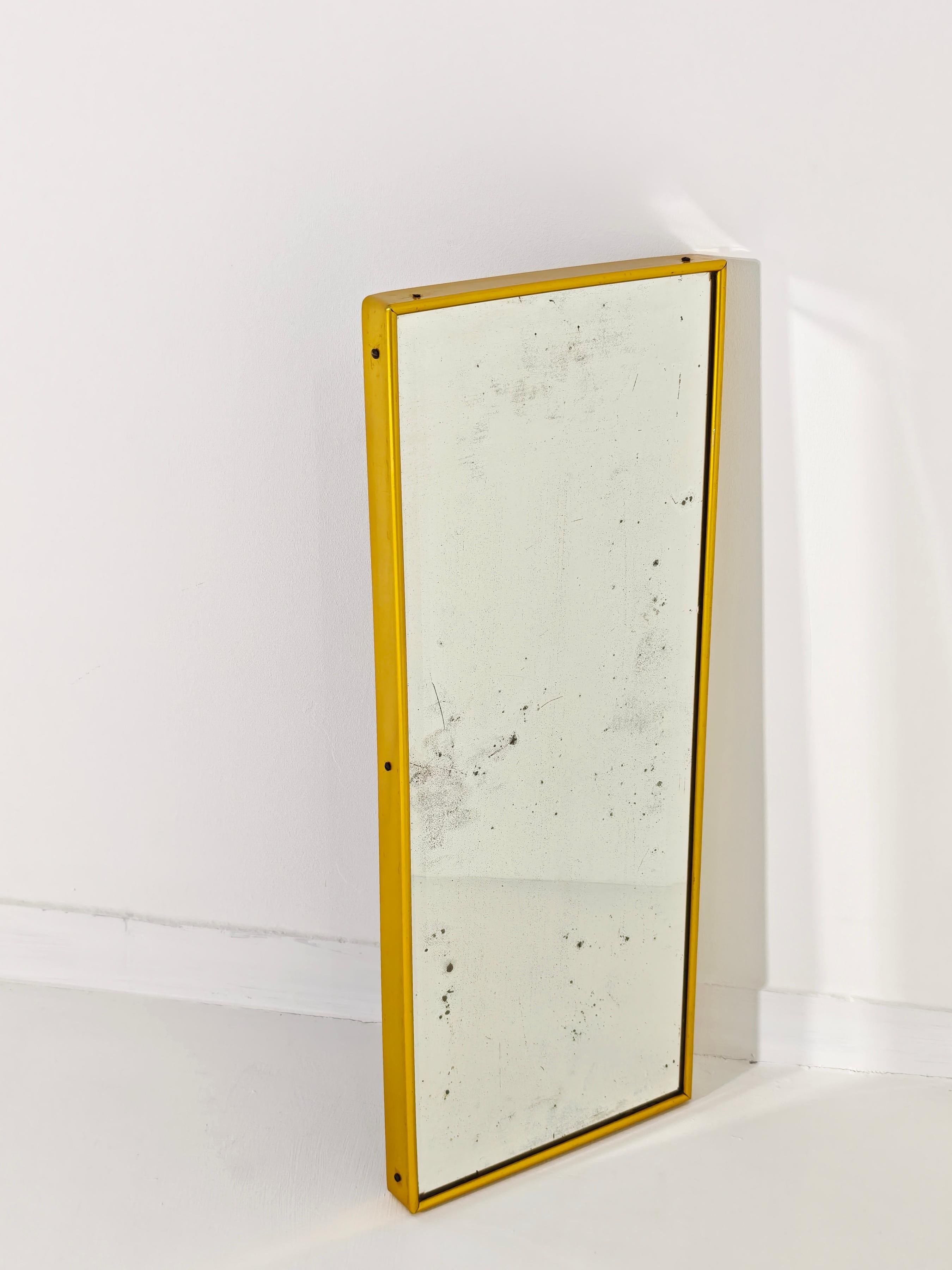 Miroir mural rectangulaire en laiton doré Mid-Century Modernity Italy 1950s en vente 6