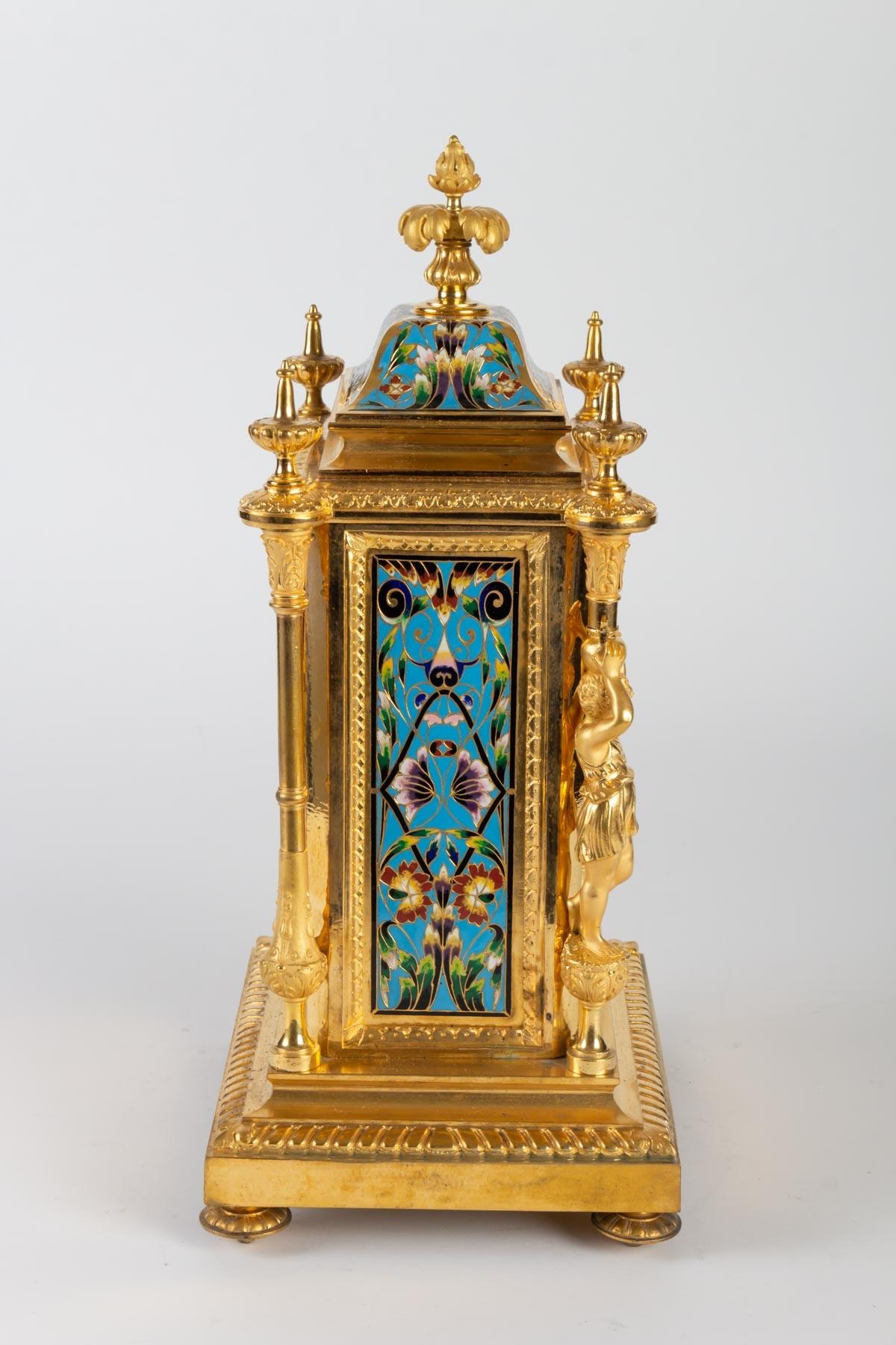Gold Bronze and Enamel Cloisonné Clock In Good Condition In Saint-Ouen, FR