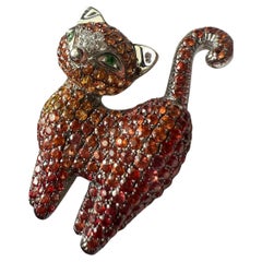 Gold Brooch or Pendant Cat with Green Garnet and Multicolour Sapphire