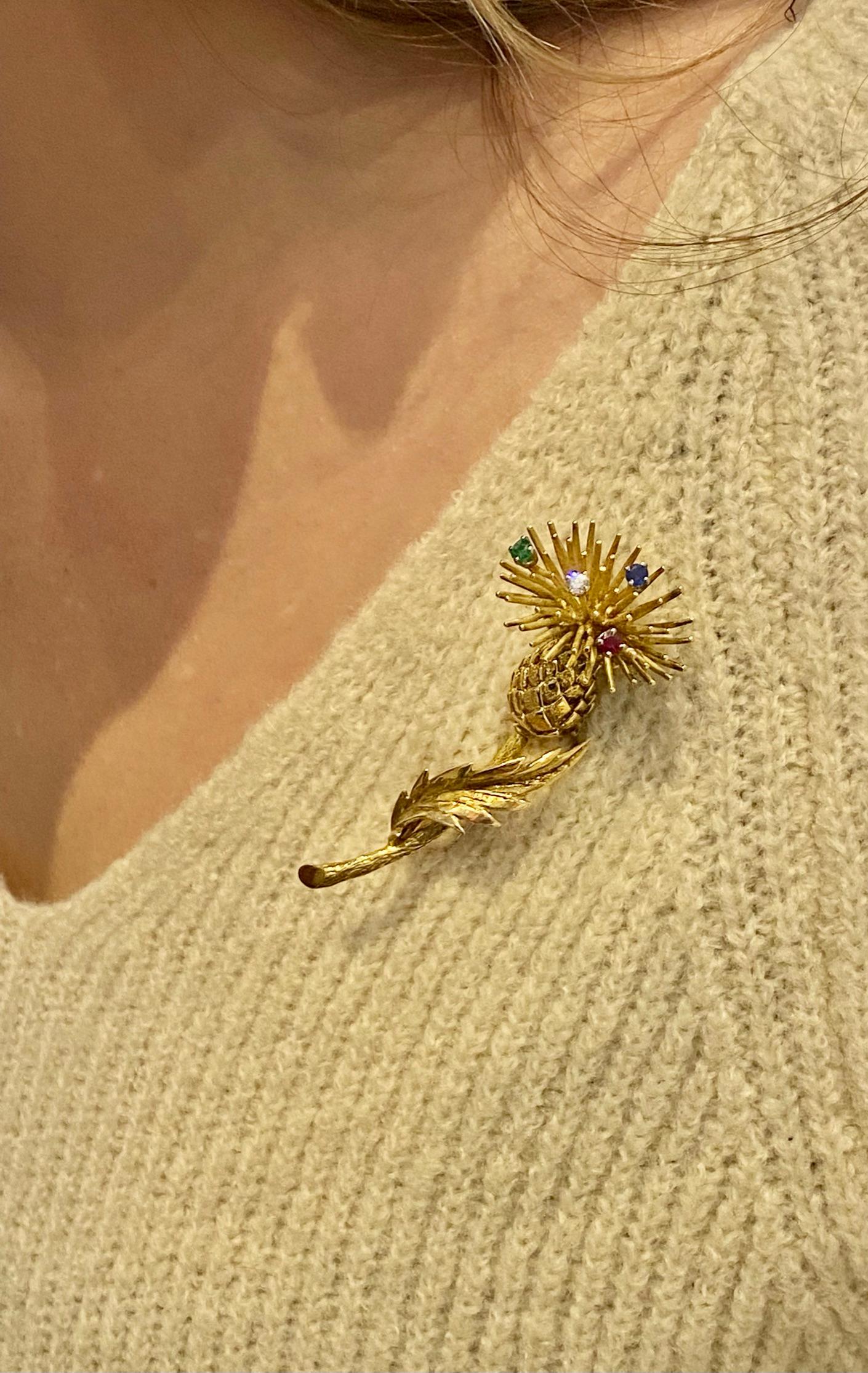 Gold Brooch, Pineapple, France, 1960 For Sale 3