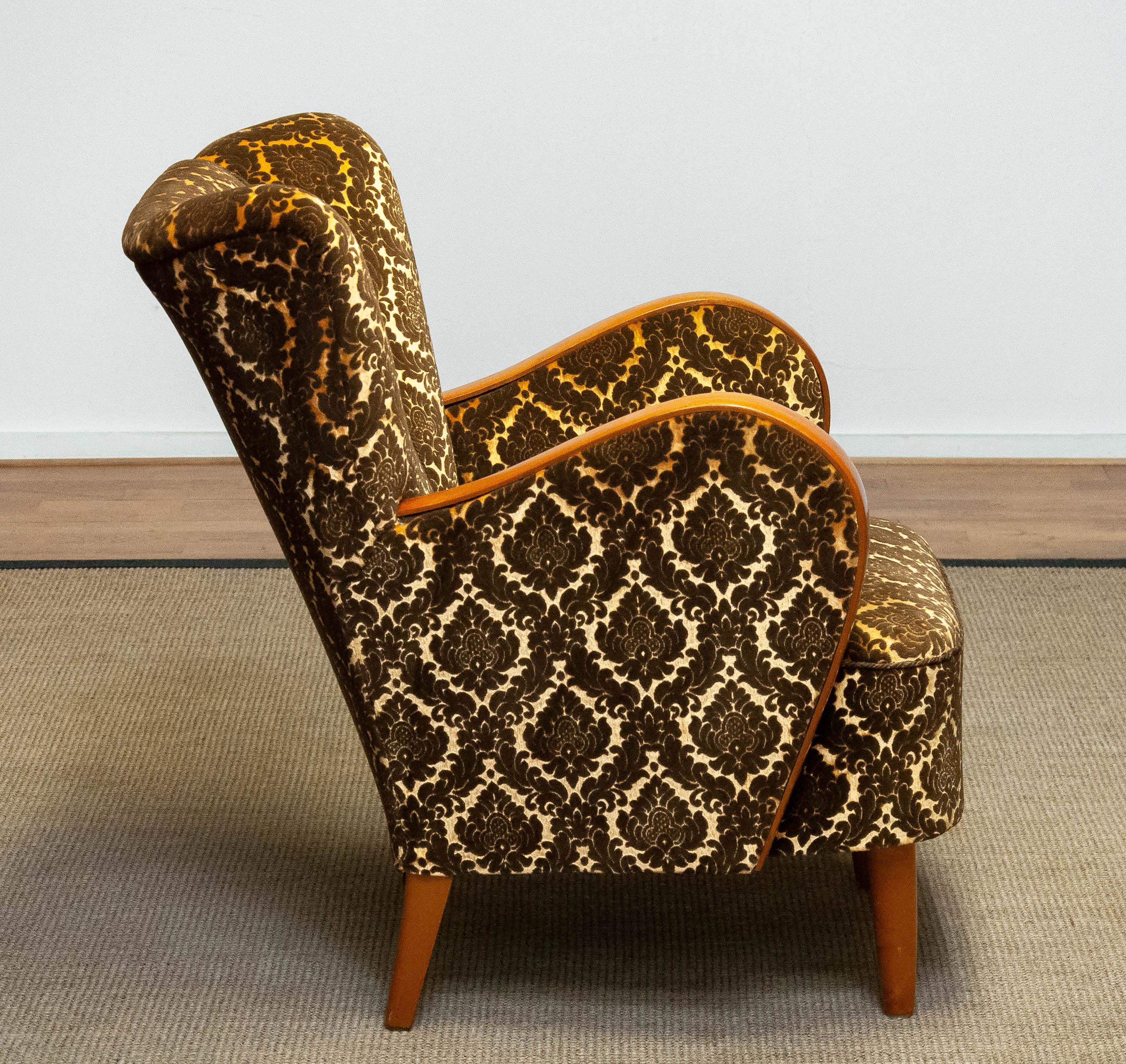 Danish Gold / Brown Jacquard Velvet with Elm Armrest Lounge Chair in Fritz Hansen Style For Sale