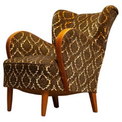 Vintage Gold / Brown Jacquard Velvet with Elm Armrest Lounge Chair in Fritz Hansen Style