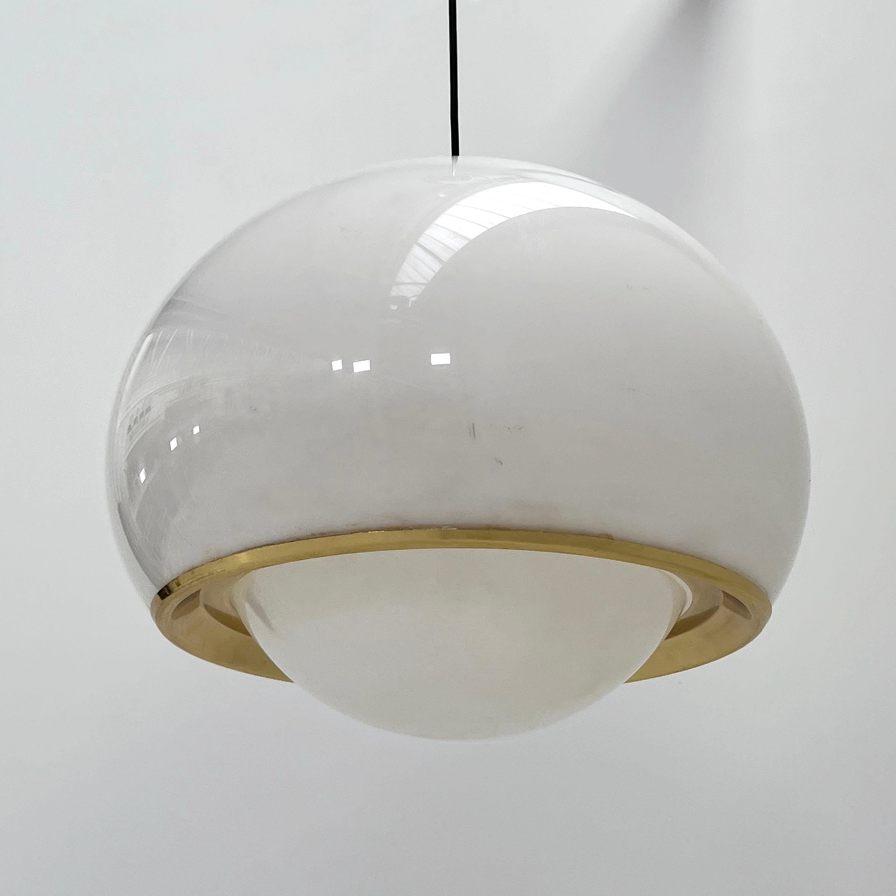 Mid-Century moderno Lampada a sospensione Gold Bud di Studio 6G per Guzzini, anni '70
