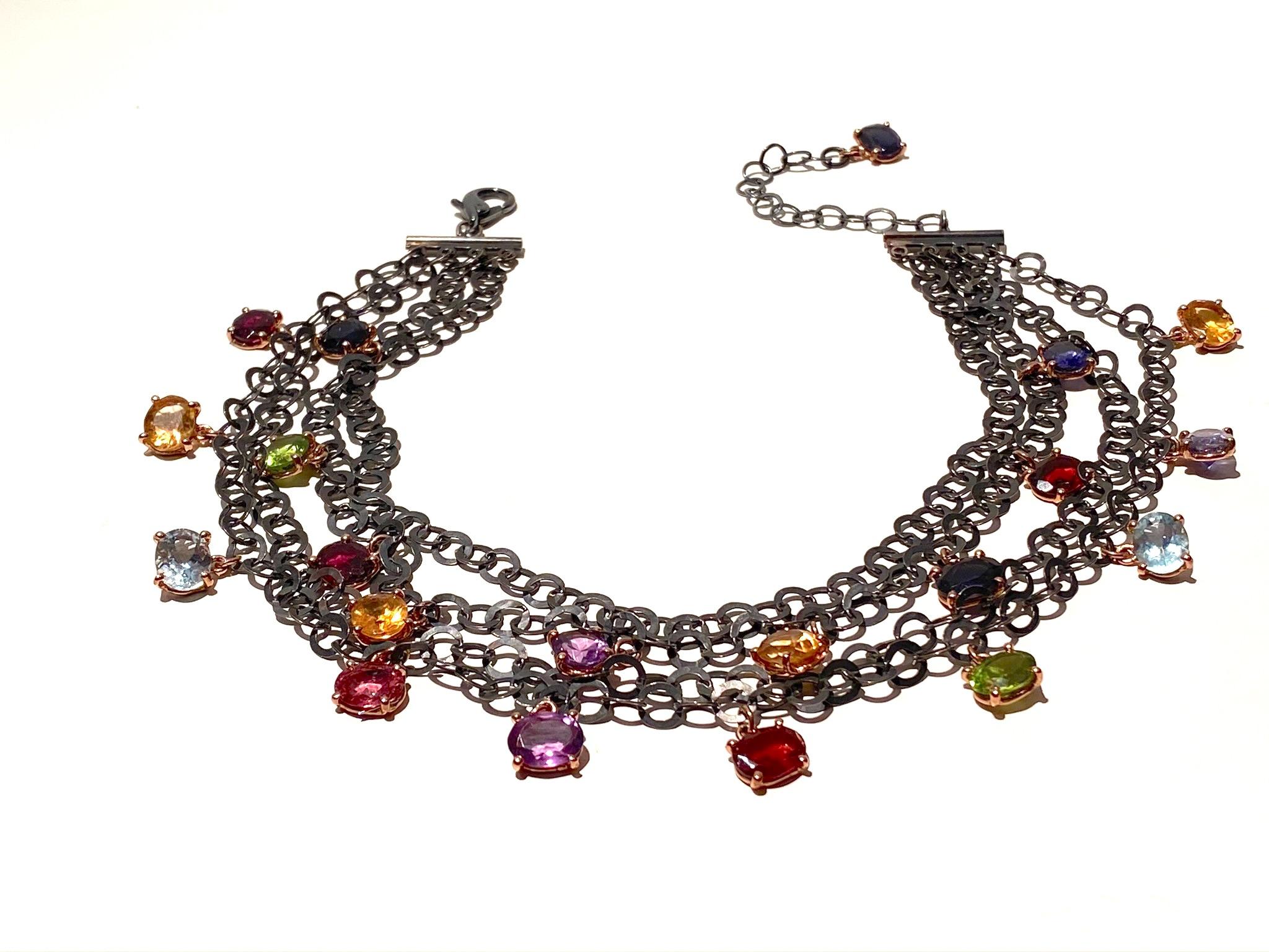 Collier ras du cou en or bruni et argent martelé avec pierres de couleur sterling en vente 3