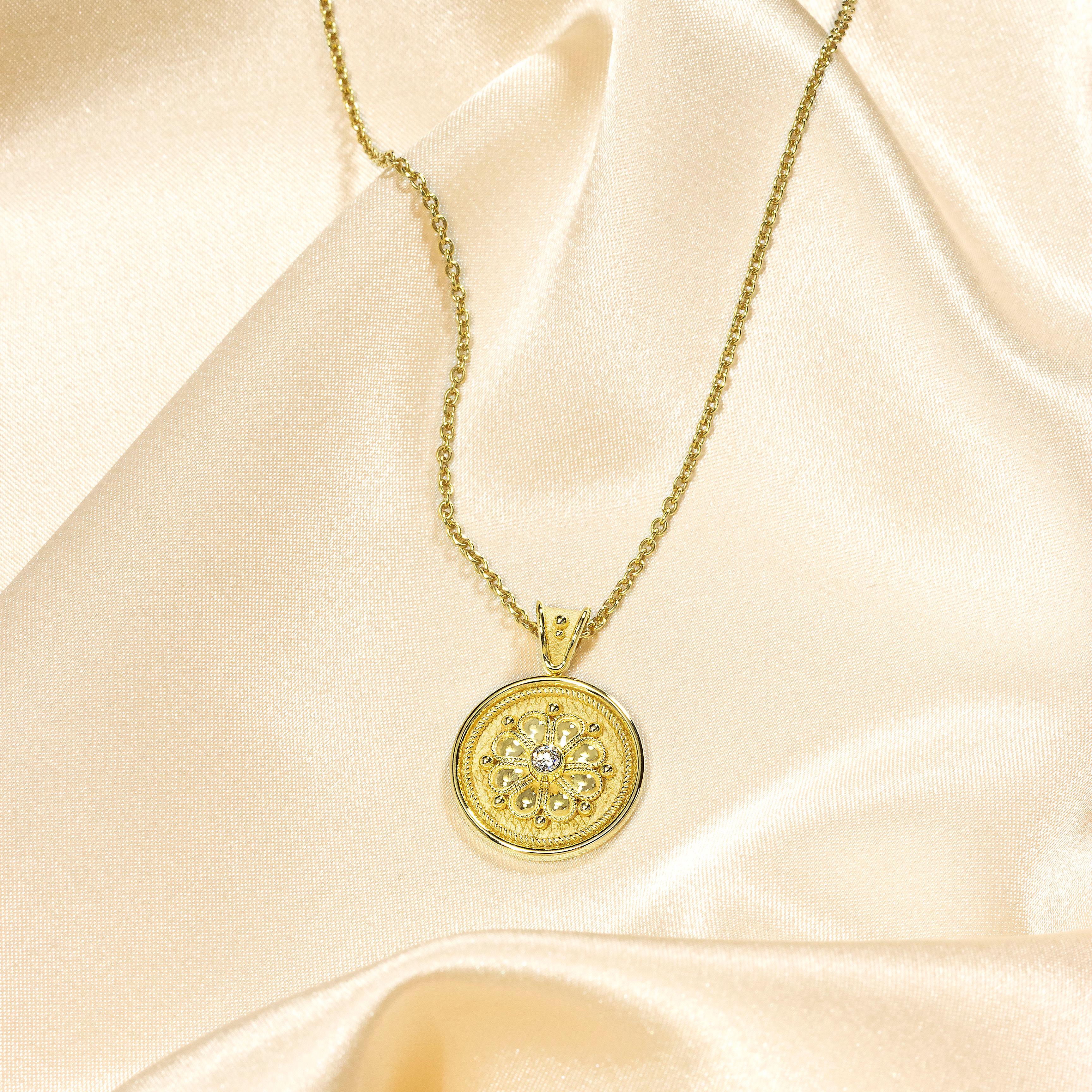 Women's Gold Byzantine Round Flower Pendant with Diamond For Sale