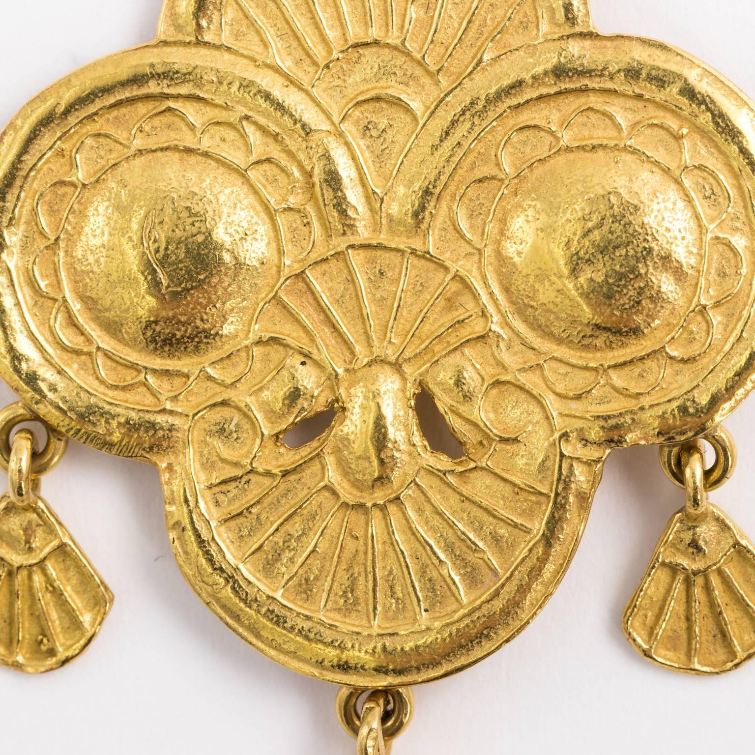 Gold Byzantine Style Earrings In Good Condition For Sale In St.amford, CT