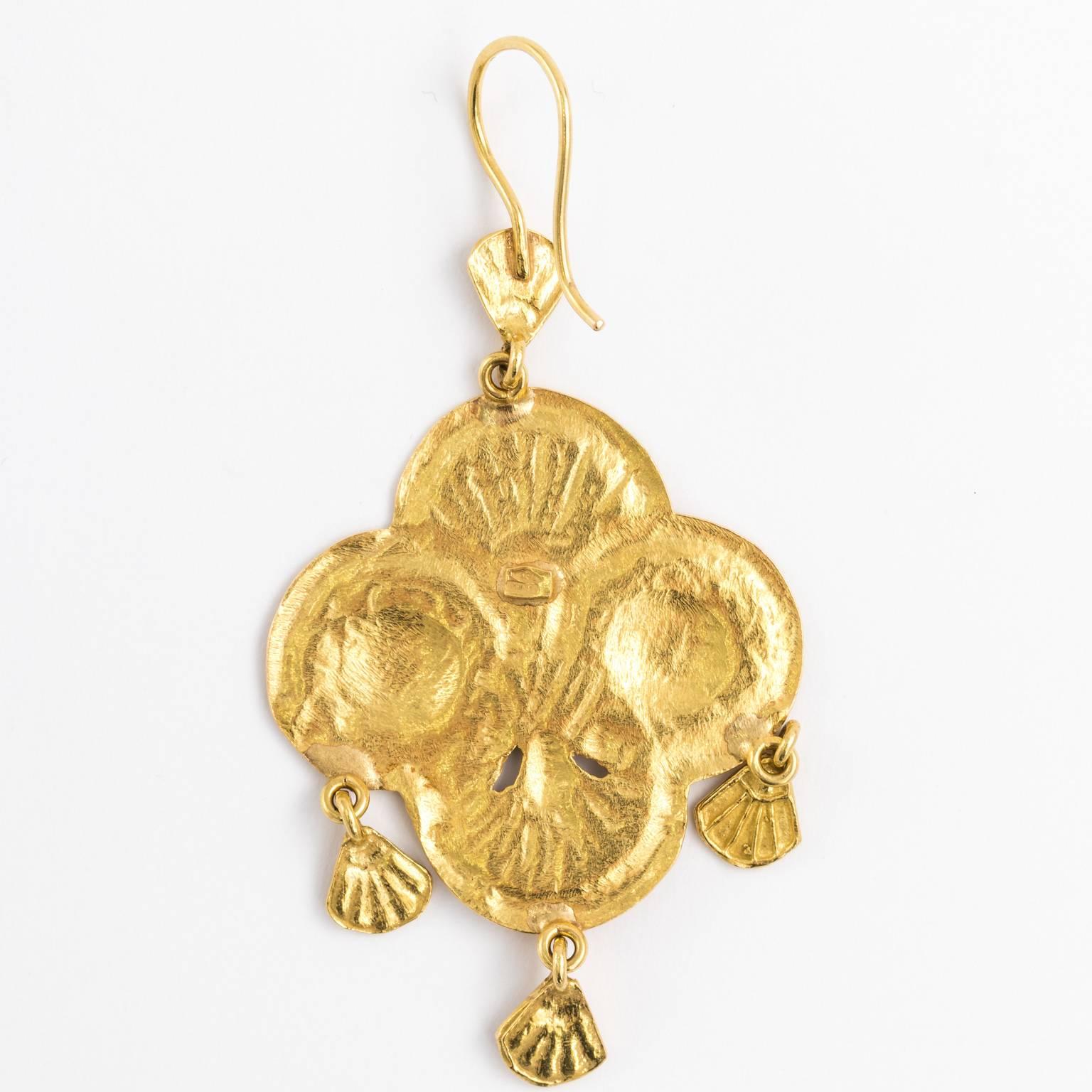 Women's Gold Byzantine Style Earrings For Sale