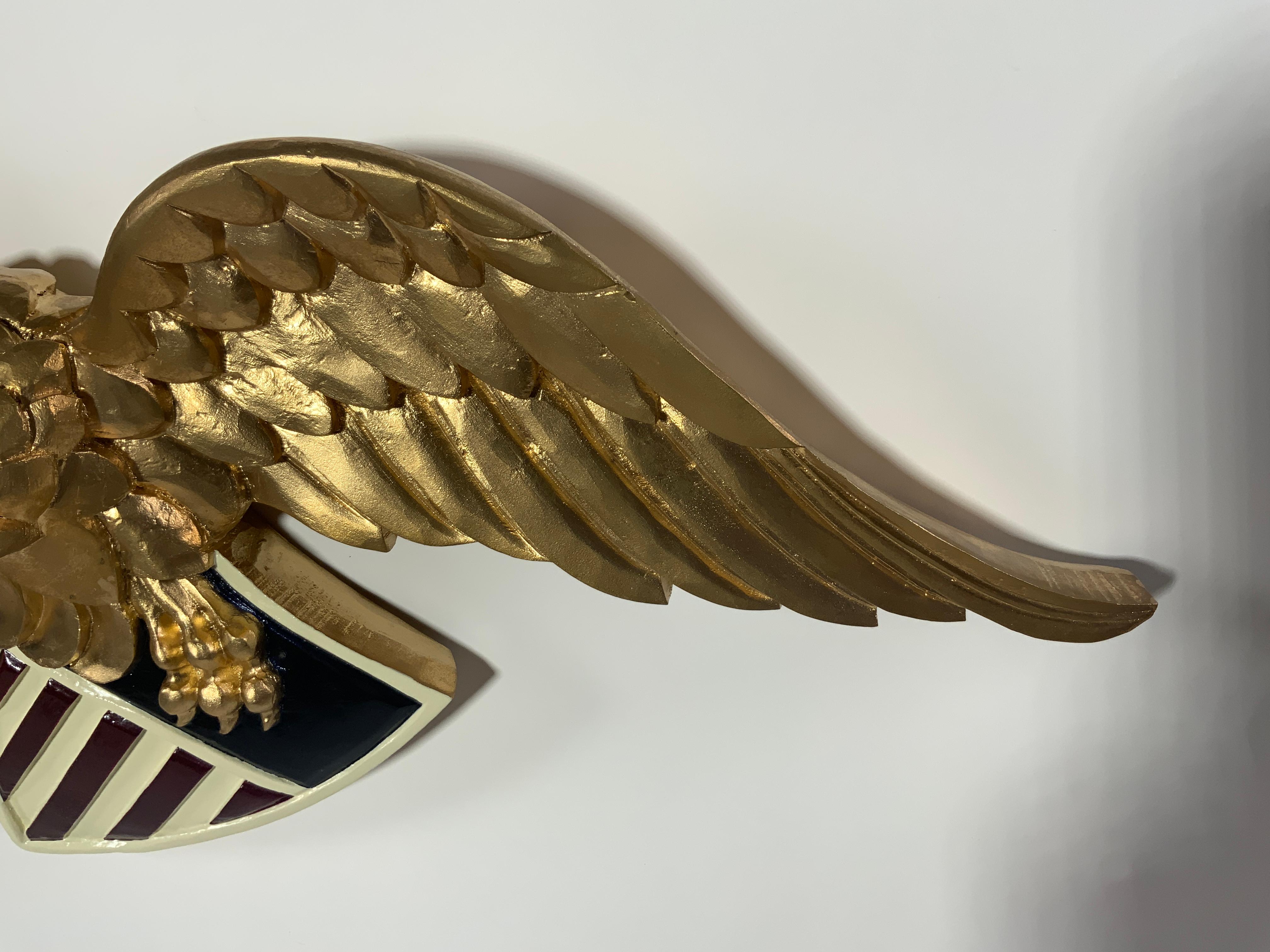 Aigle en bois sculpté en or Grand Sceau 