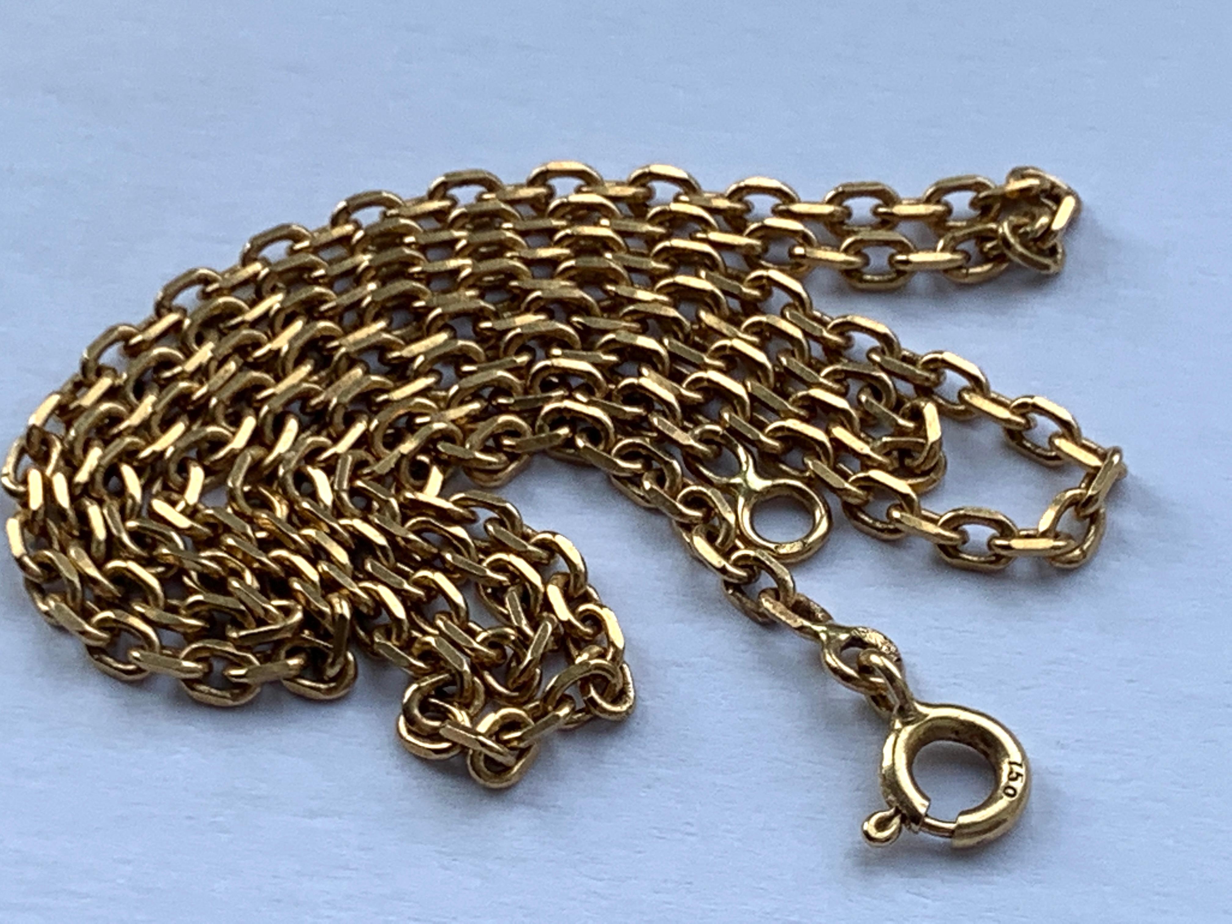 Preciosas antigüedades
Cadena de oro 750 18 ct  
Enlaces sólidos
Fechada a finales del siglo XIX
con marcas europeas desconocidas
Peso 8,14 gramos
Longitud 18